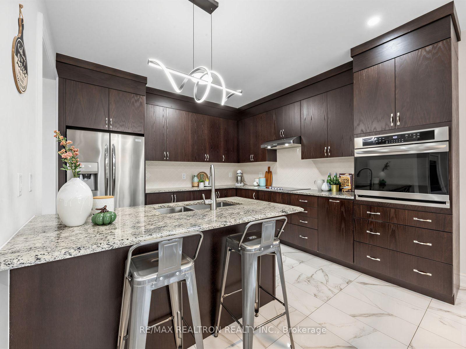 Photo 12 of 1059 Purus Path, Pickering, Rural Pickering — HOMEH