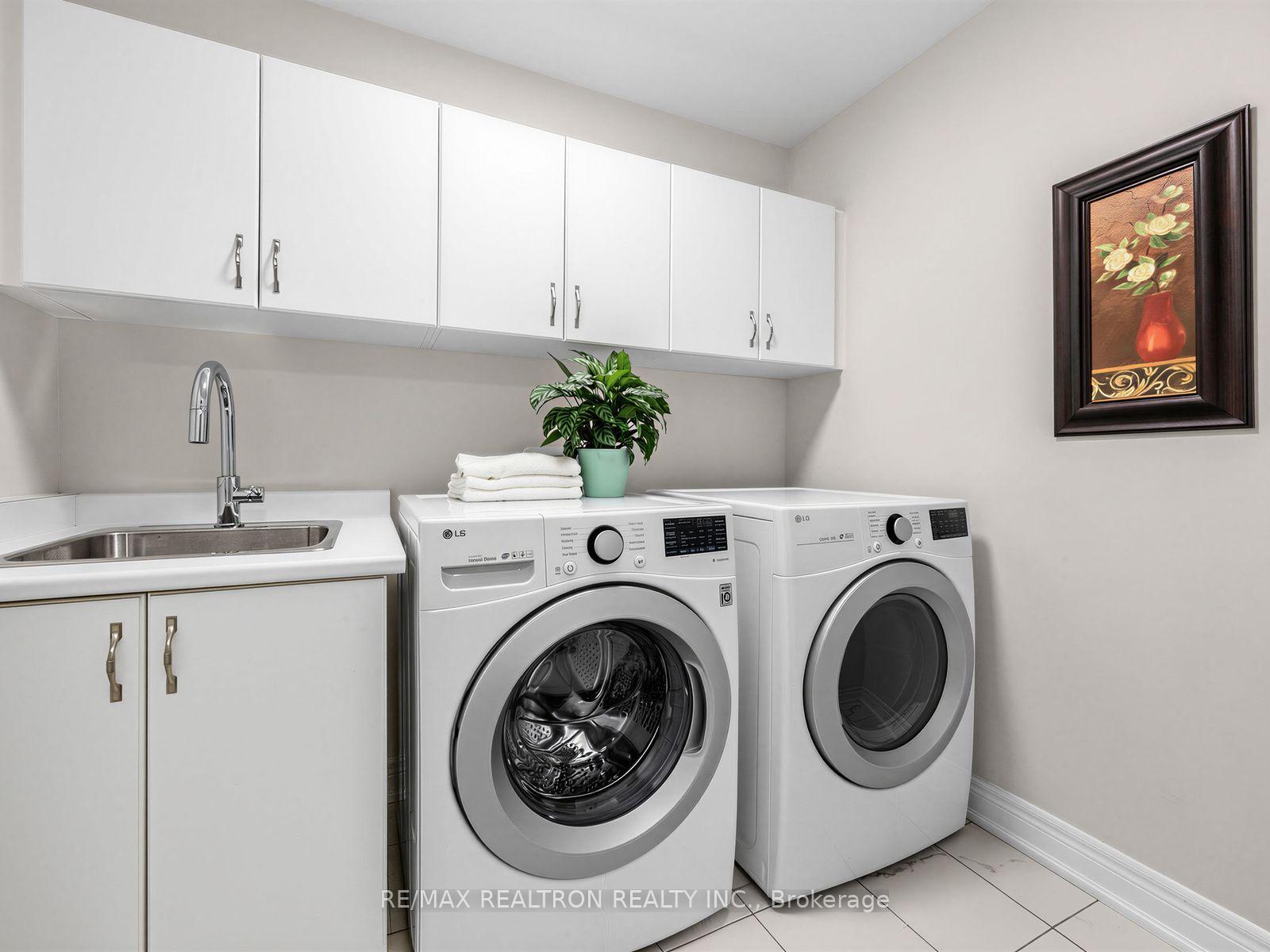 Photo 25 of 1059 Purus Path, Pickering, Rural Pickering — HOMEH
