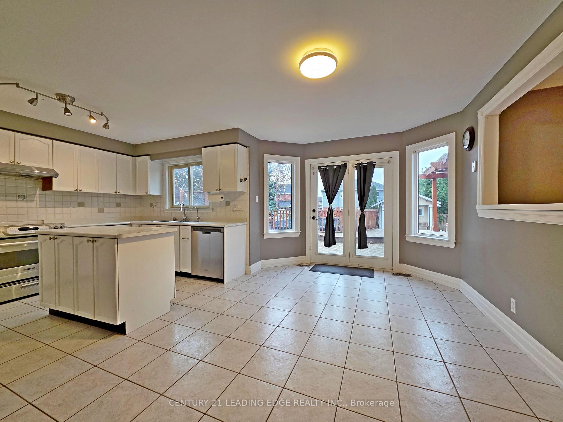 Photo 9 of 14 Hadera Place, Georgina, Keswick North — HOMEH