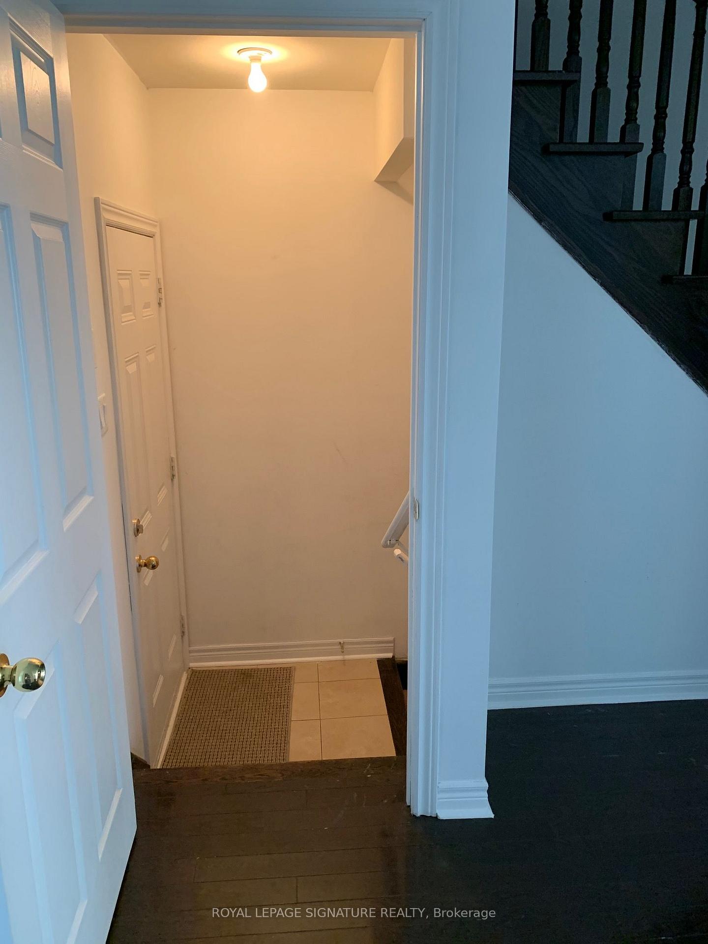 Photo 12 of 249 Comiskey Crescent, Mississauga, Meadowvale Village — HOMEH