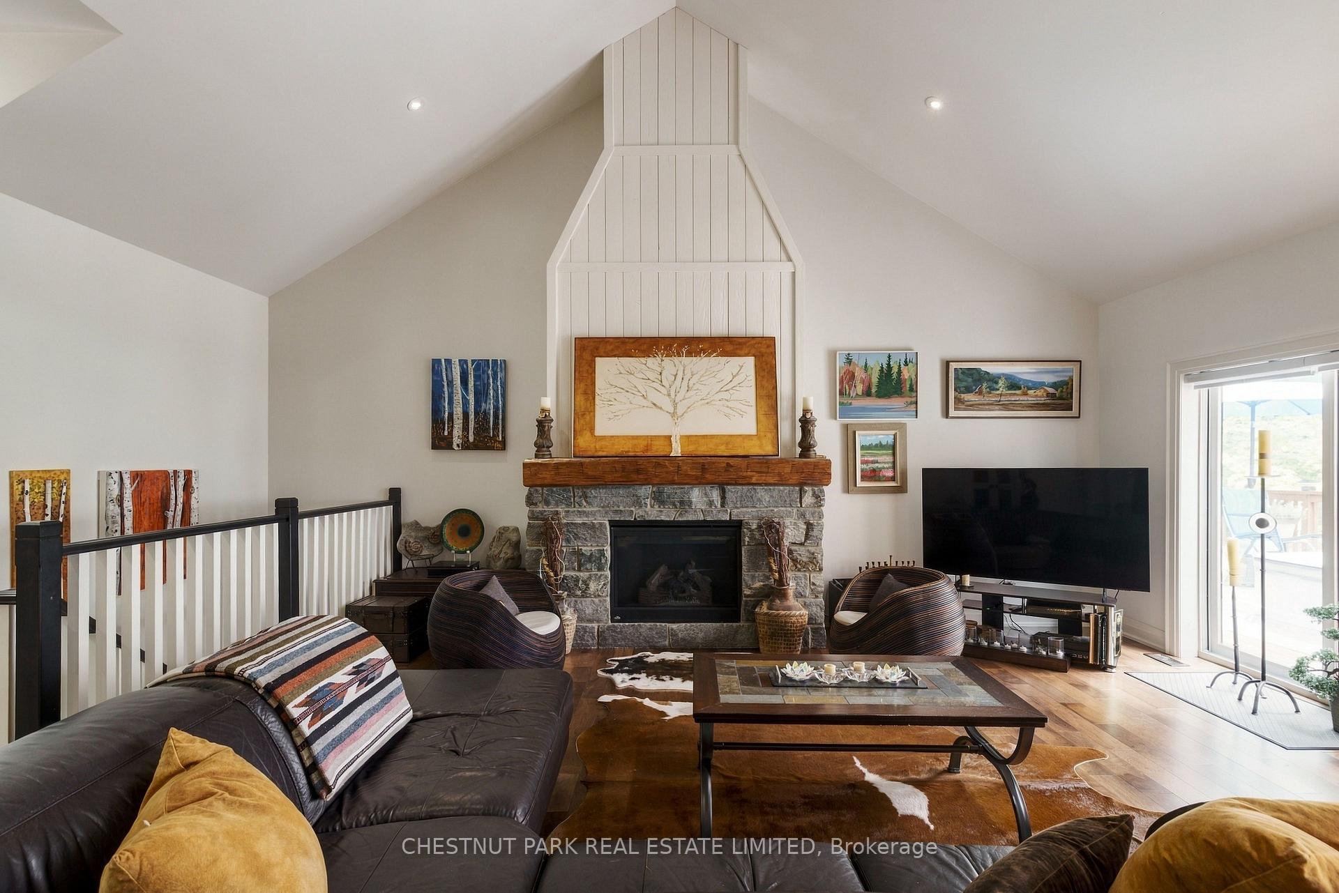 Photo 5 of 9 Moran Street, Springwater, Rural Springwater — HOMEH
