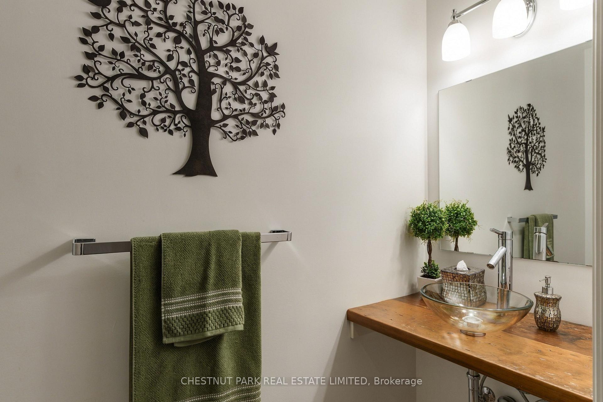 Photo 21 of 9 Moran Street, Springwater, Rural Springwater — HOMEH
