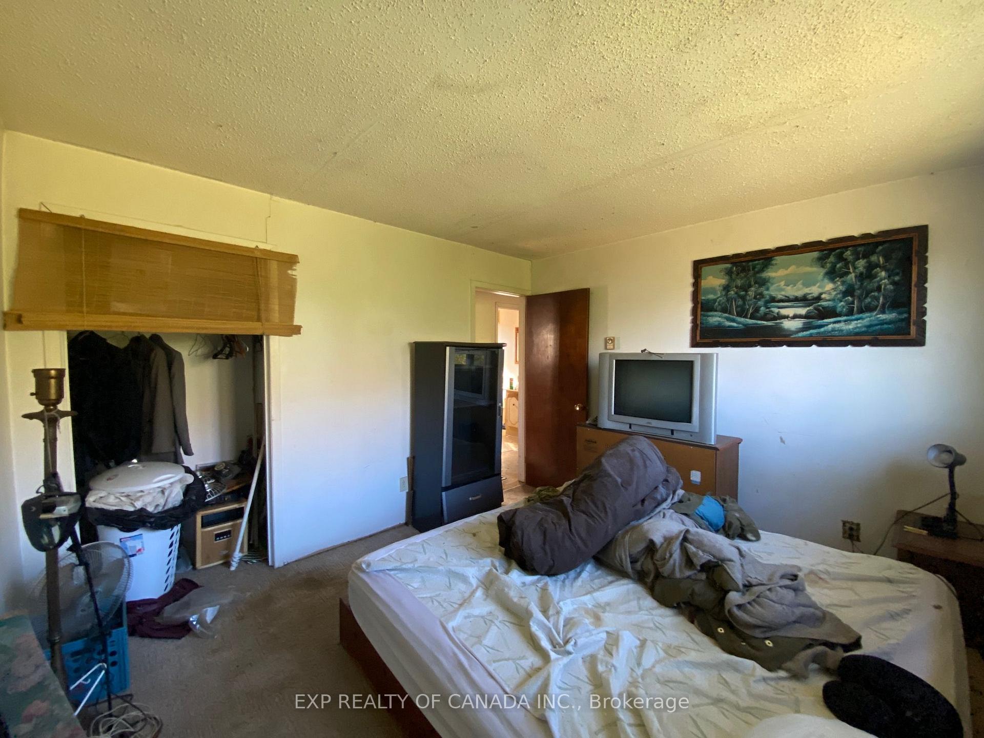 Photo 6 of 408 Silver Queen Lake Road, Cochrane — HOMEH