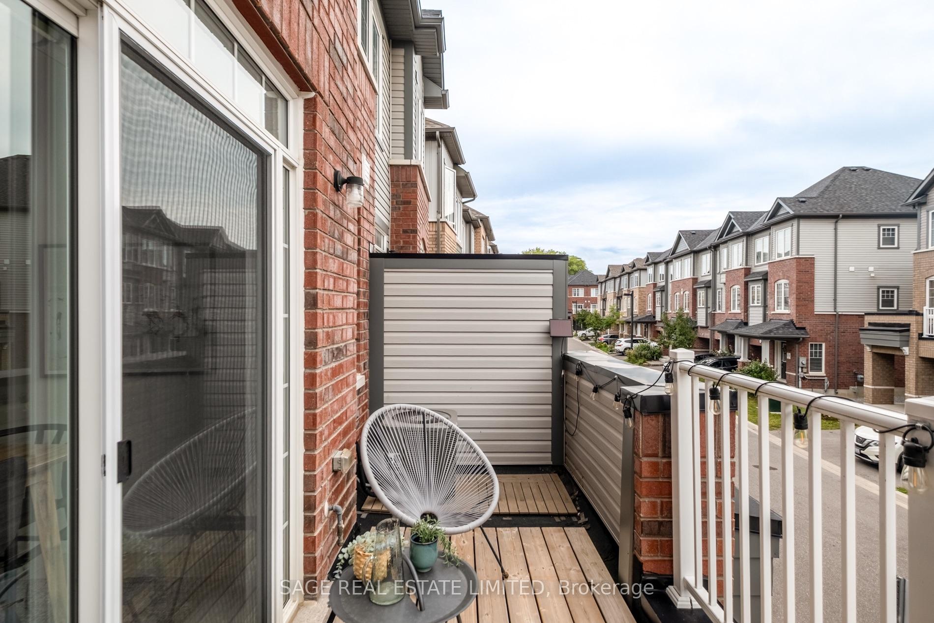 Photo 15 of 842 Atwater Path, Oshawa, Lakeview — HOMEH
