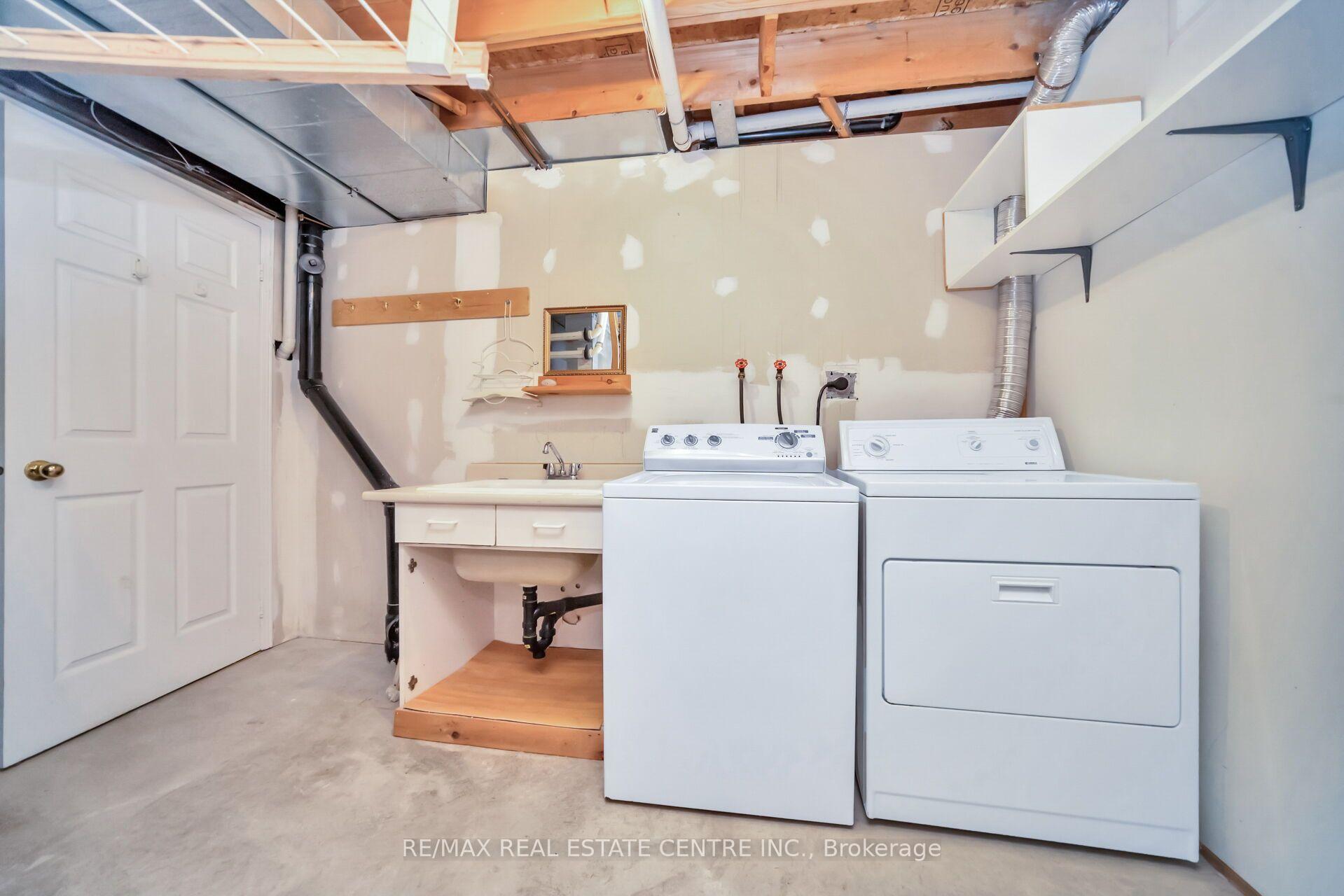 Photo 35 of 111 Springview Drive, Brampton, Brampton West — HOMEH