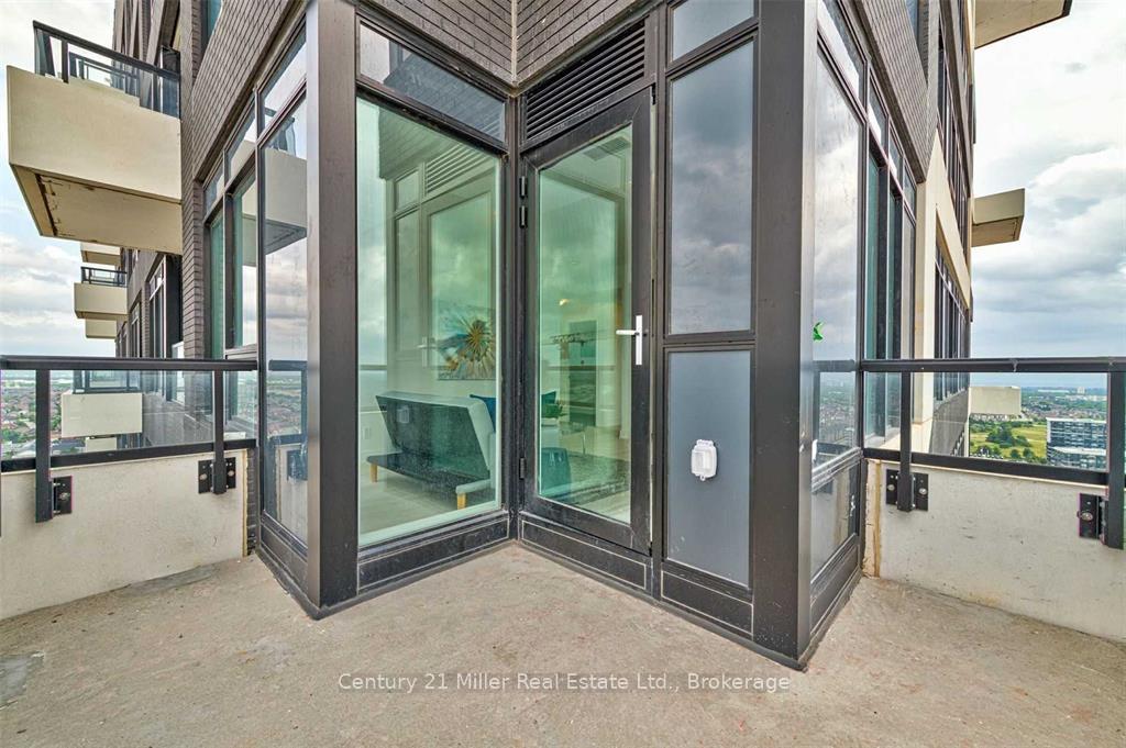 Photo 7 of Unit 2204, 297 Oak Walk Drive, Oakville, River Oaks — HOMEH