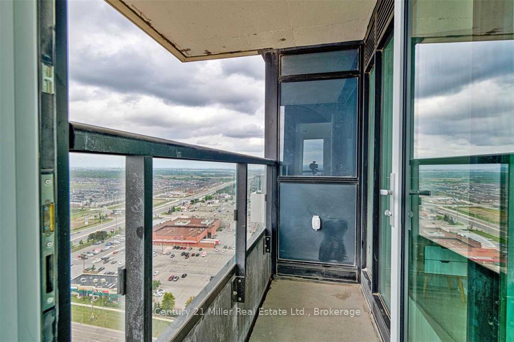 Photo 12 of Unit 2204, 297 Oak Walk Drive, Oakville, River Oaks — HOMEH