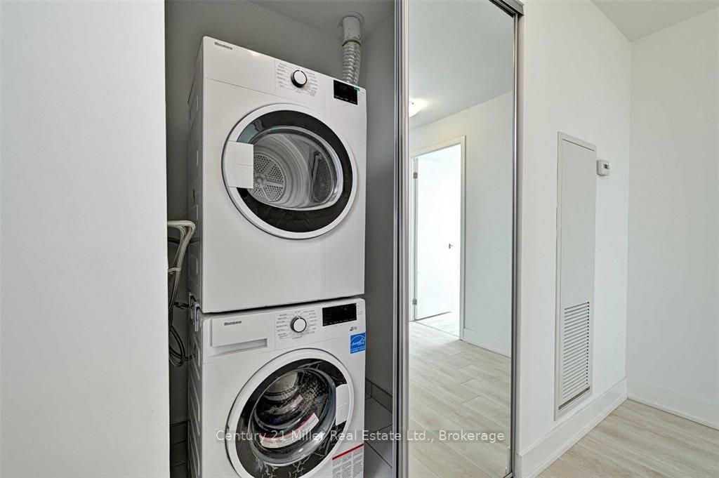 Photo 17 of Unit 2204, 297 Oak Walk Drive, Oakville, River Oaks — HOMEH