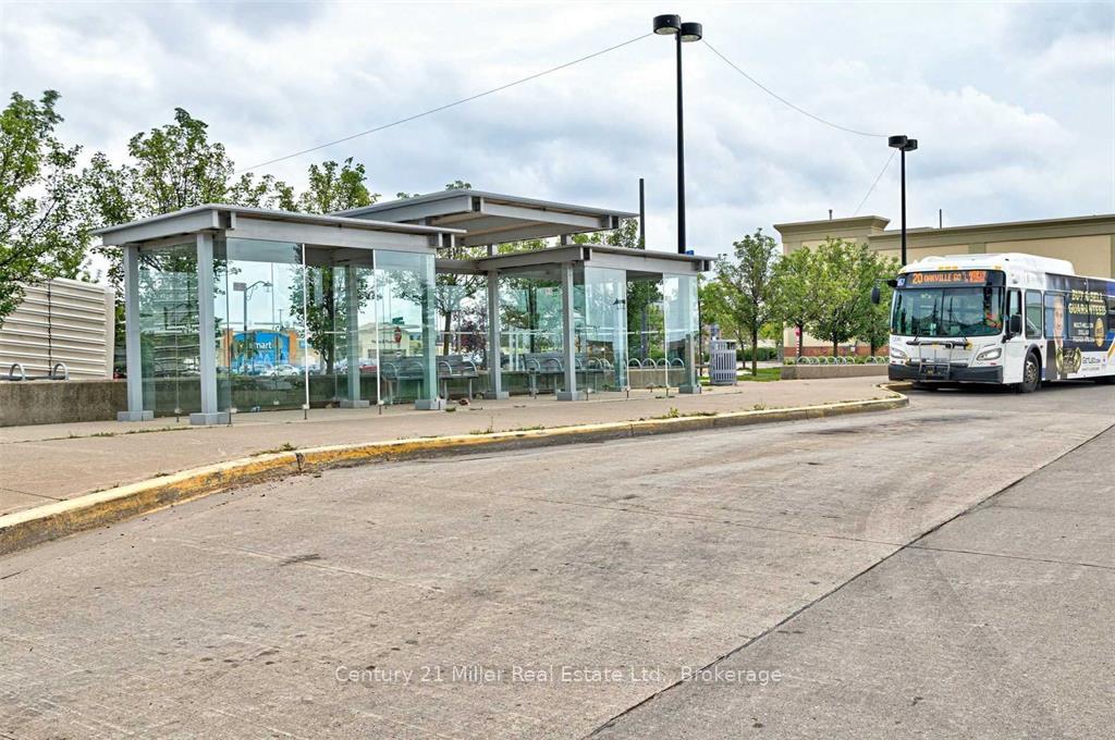 Photo 20 of Unit 2204, 297 Oak Walk Drive, Oakville, River Oaks — HOMEH