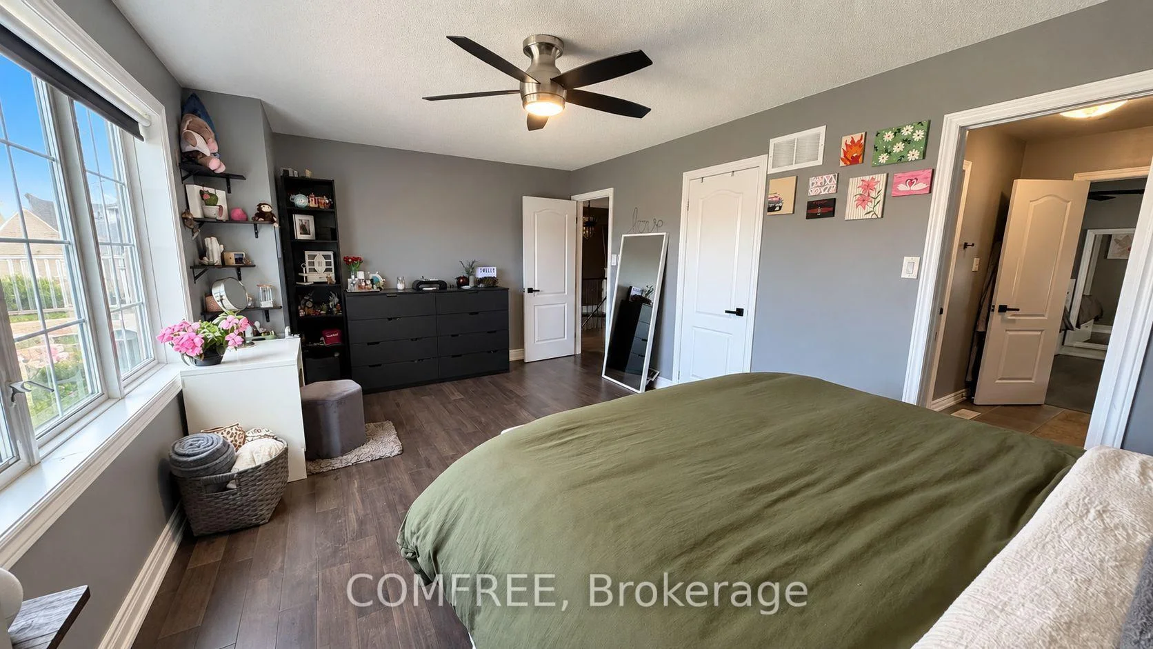 Photo 34 of 241 Acton Boulevard, Halton Hills, Acton — HOMEH