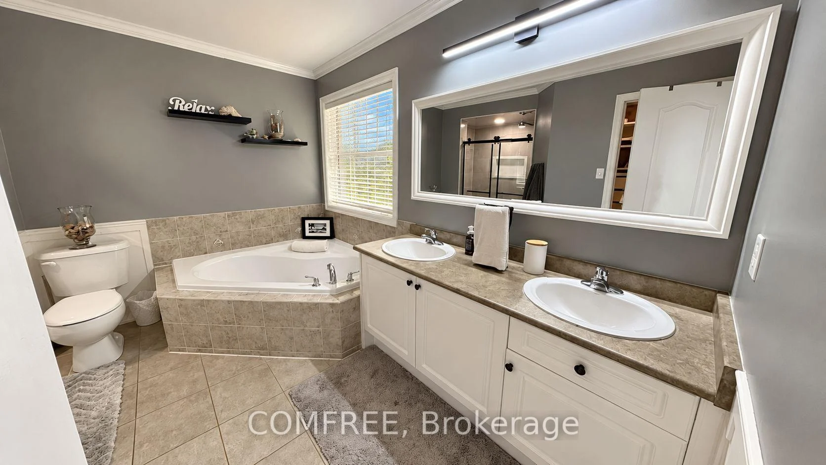 Photo 40 of 241 Acton Boulevard, Halton Hills, Acton — HOMEH