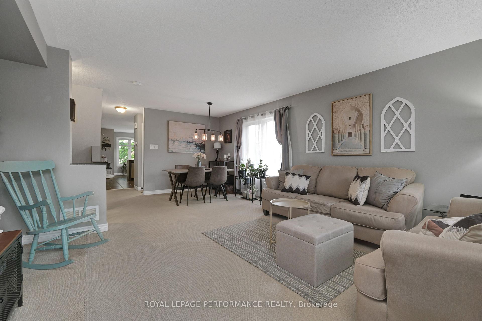 Photo 5 of 76 Argent Private, Ottawa, Kanata - Morgan's Grant/South March — HOMEH