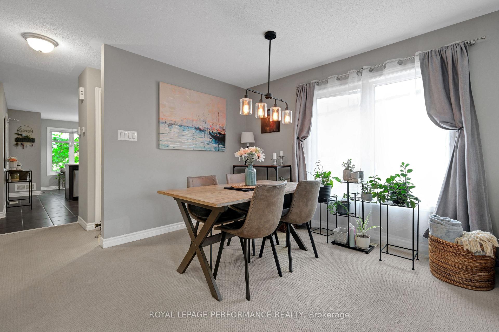 Photo 6 of 76 Argent Private, Ottawa, Kanata - Morgan's Grant/South March — HOMEH