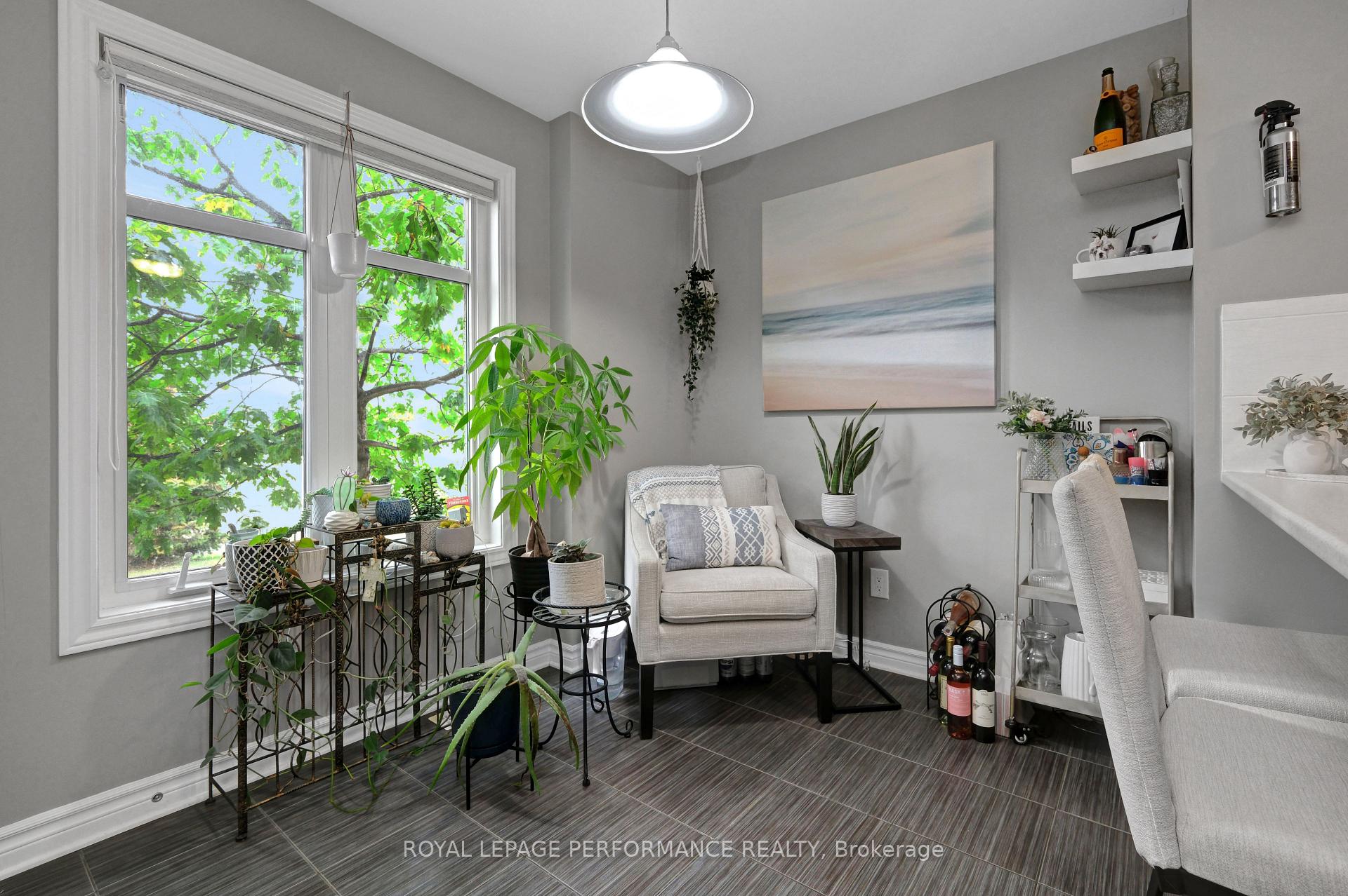 Photo 10 of 76 Argent Private, Ottawa, Kanata - Morgan's Grant/South March — HOMEH