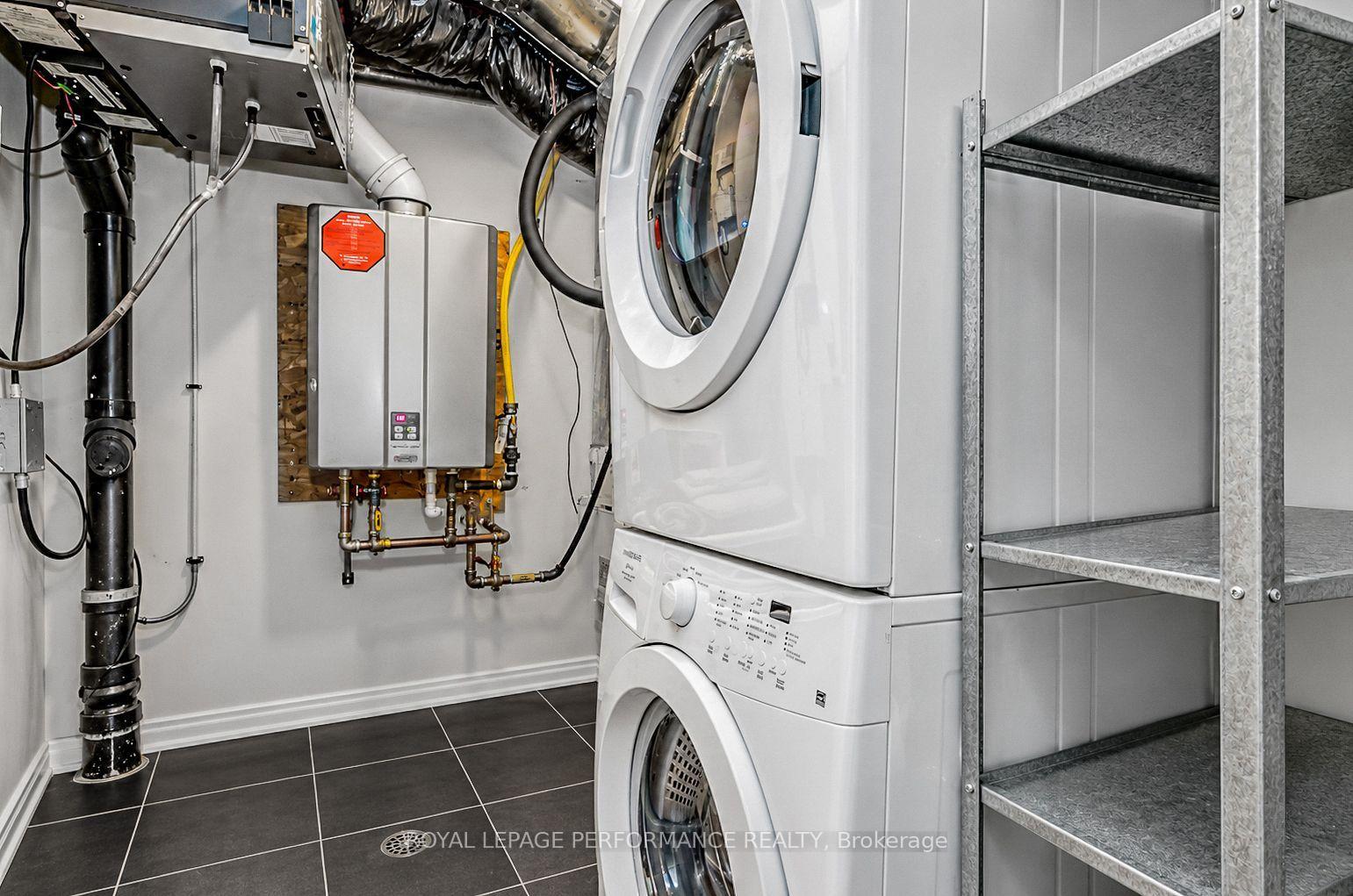 Photo 17 of 76 Argent Private, Ottawa, Kanata - Morgan's Grant/South March — HOMEH