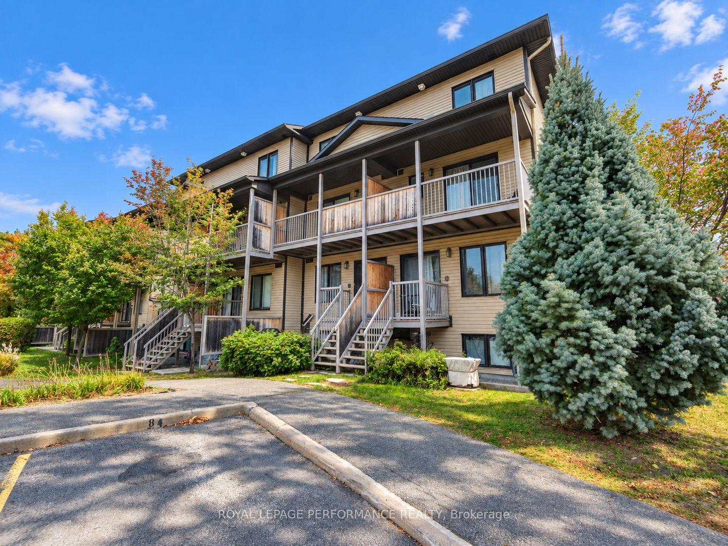 Photo 18 of 76 Argent Private, Ottawa, Kanata - Morgan's Grant/South March — HOMEH