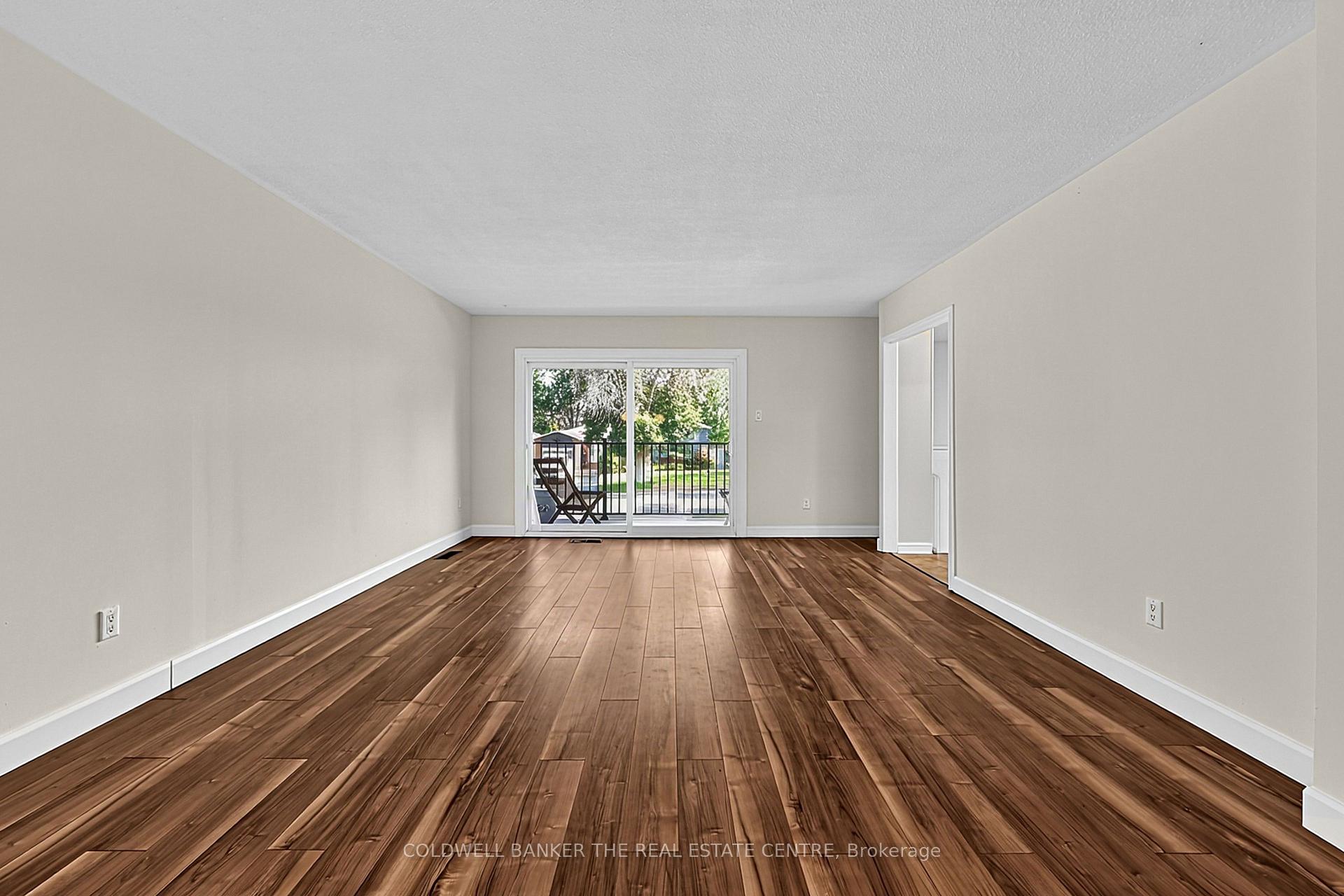 Photo 6 of 39 Highcroft Road, Barrie, Allandale Heights — HOMEH