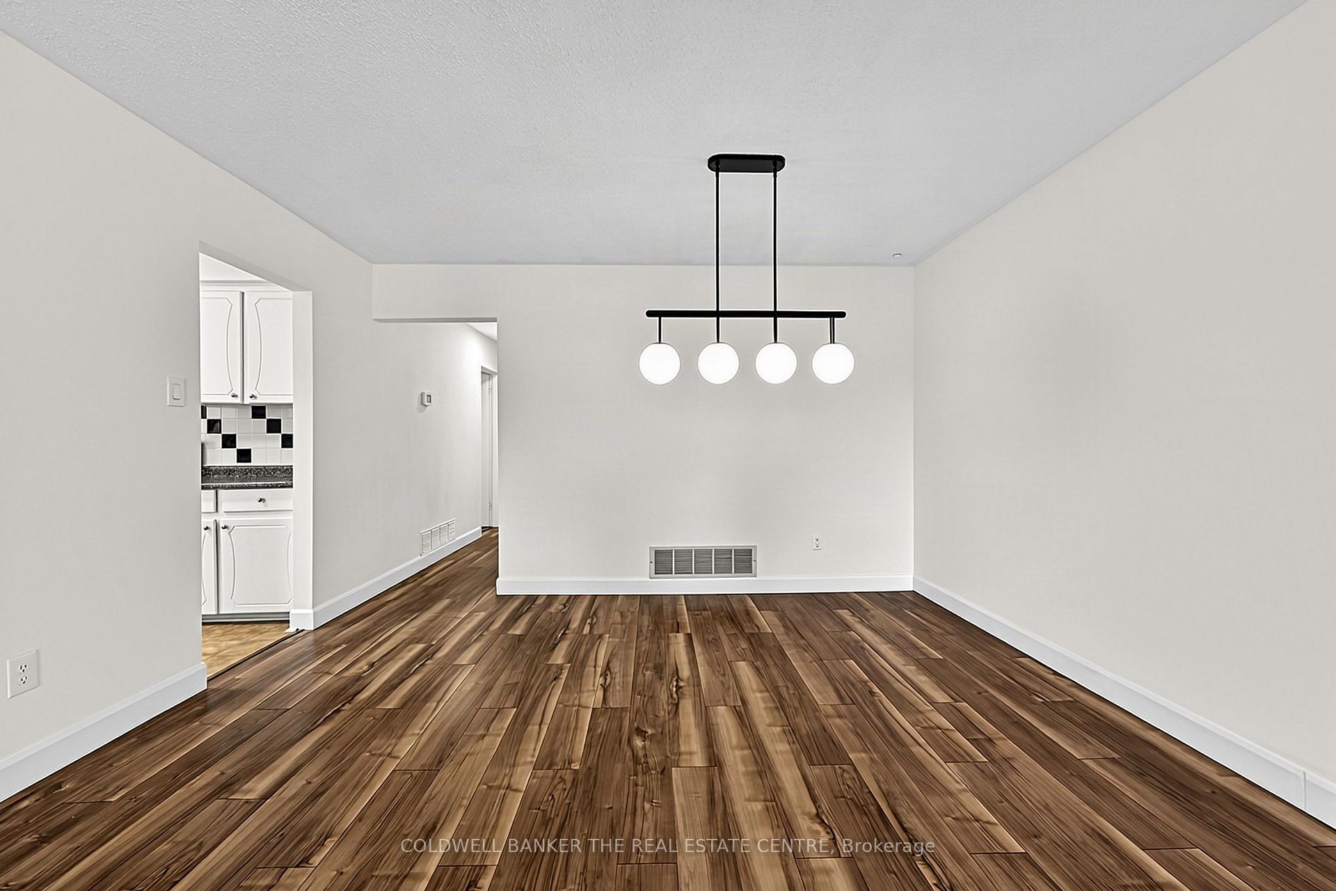 Photo 7 of 39 Highcroft Road, Barrie, Allandale Heights — HOMEH