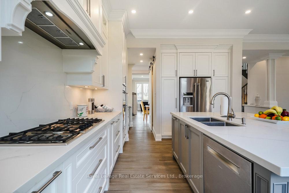 Photo 7 of 1211 Pinegrove Road, Oakville, West — HOMEH