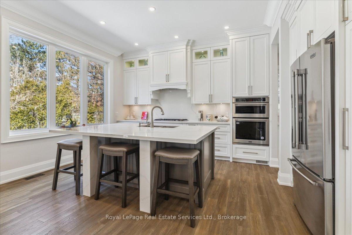 Photo 9 of 1211 Pinegrove Road, Oakville, West — HOMEH