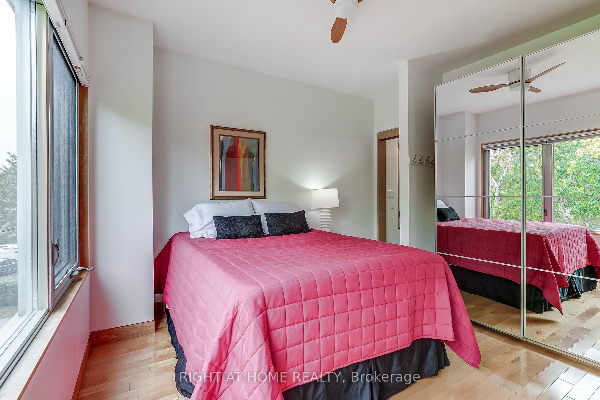 Photo 34 of 17 Ashfield Drive, Etobicoke, Eringate-Centennial-West Deane — HOMEH