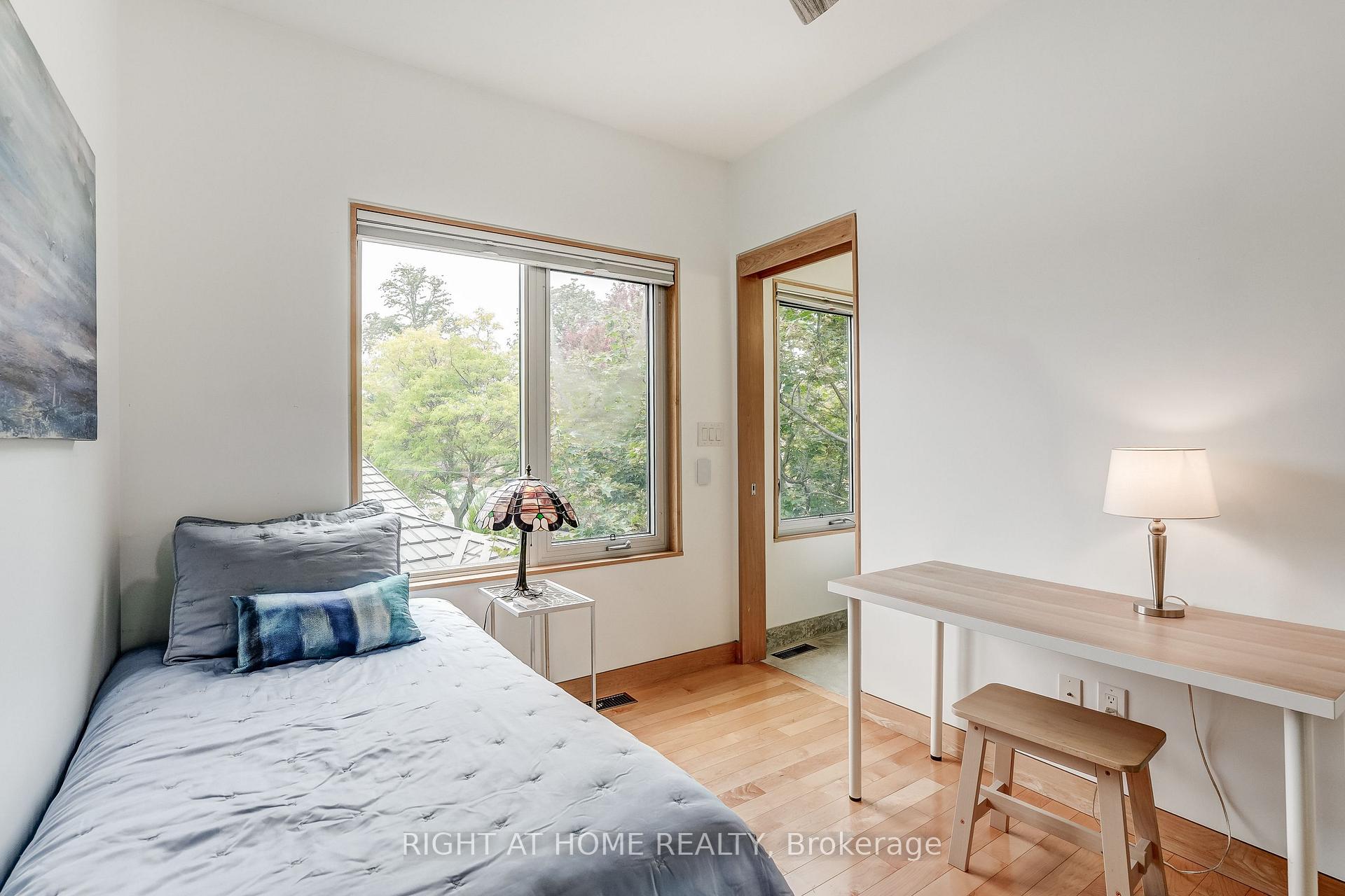Photo 38 of 17 Ashfield Drive, Etobicoke, Eringate-Centennial-West Deane — HOMEH