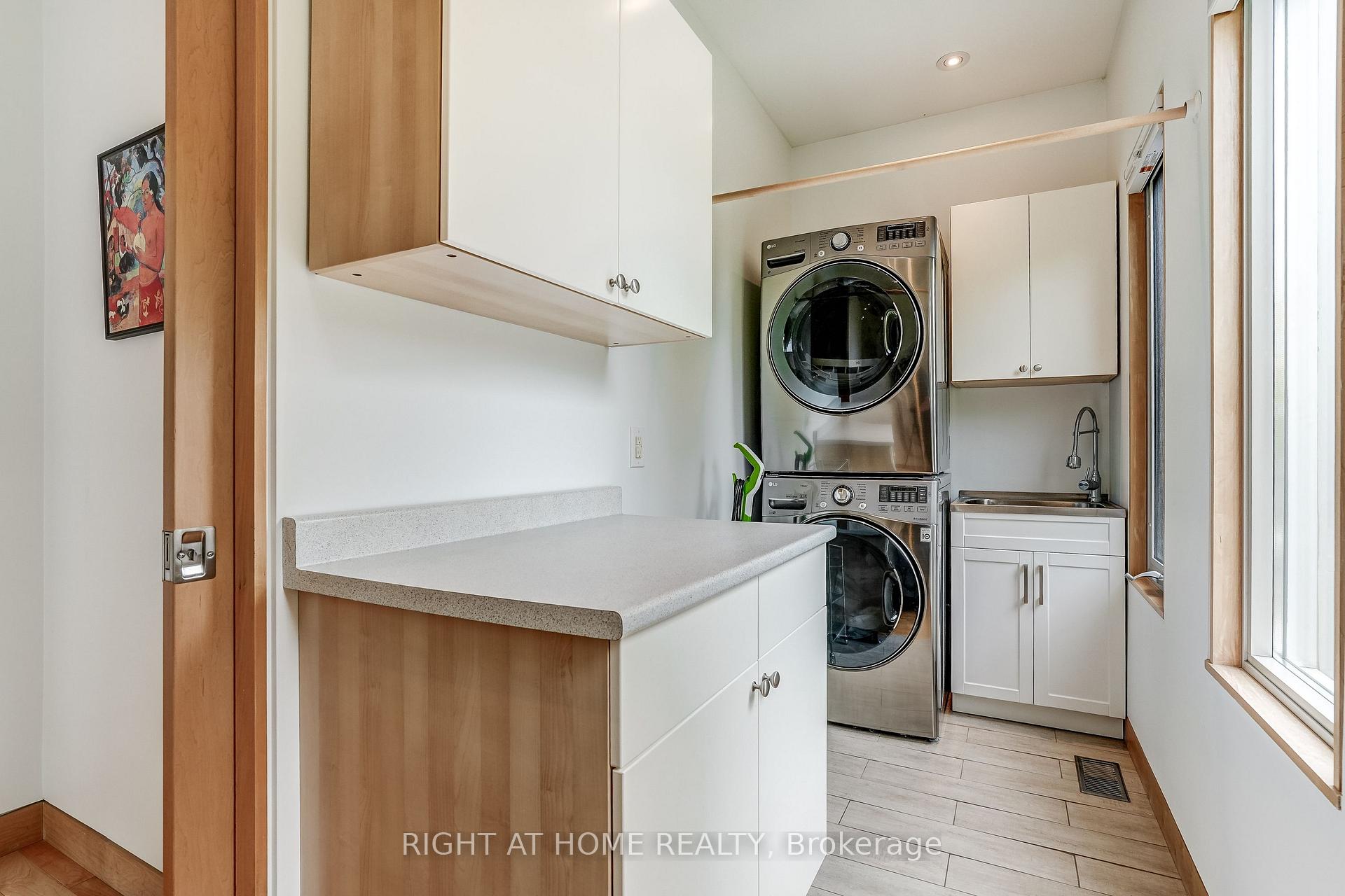 Photo 41 of 17 Ashfield Drive, Etobicoke, Eringate-Centennial-West Deane — HOMEH