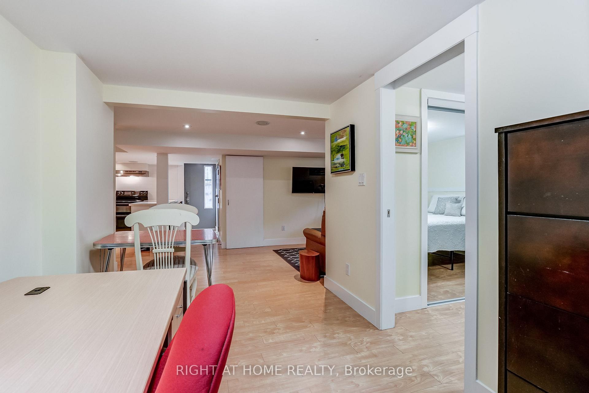 Photo 47 of 17 Ashfield Drive, Etobicoke, Eringate-Centennial-West Deane — HOMEH