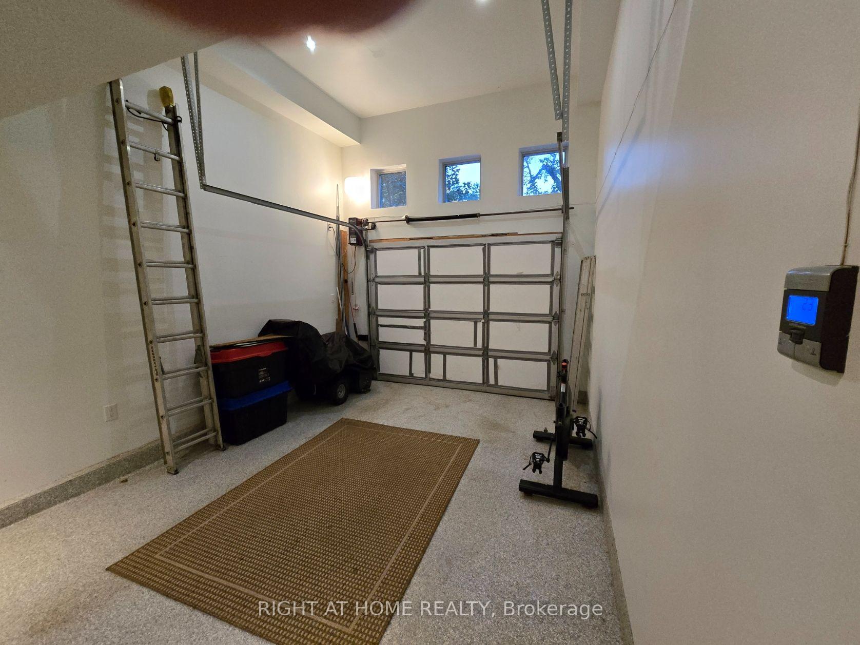 Photo 53 of 17 Ashfield Drive, Etobicoke, Eringate-Centennial-West Deane — HOMEH