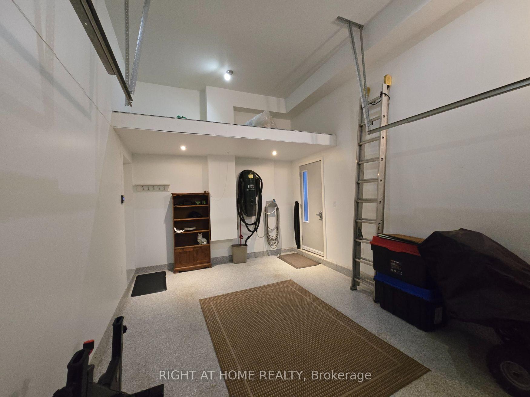 Photo 54 of 17 Ashfield Drive, Etobicoke, Eringate-Centennial-West Deane — HOMEH