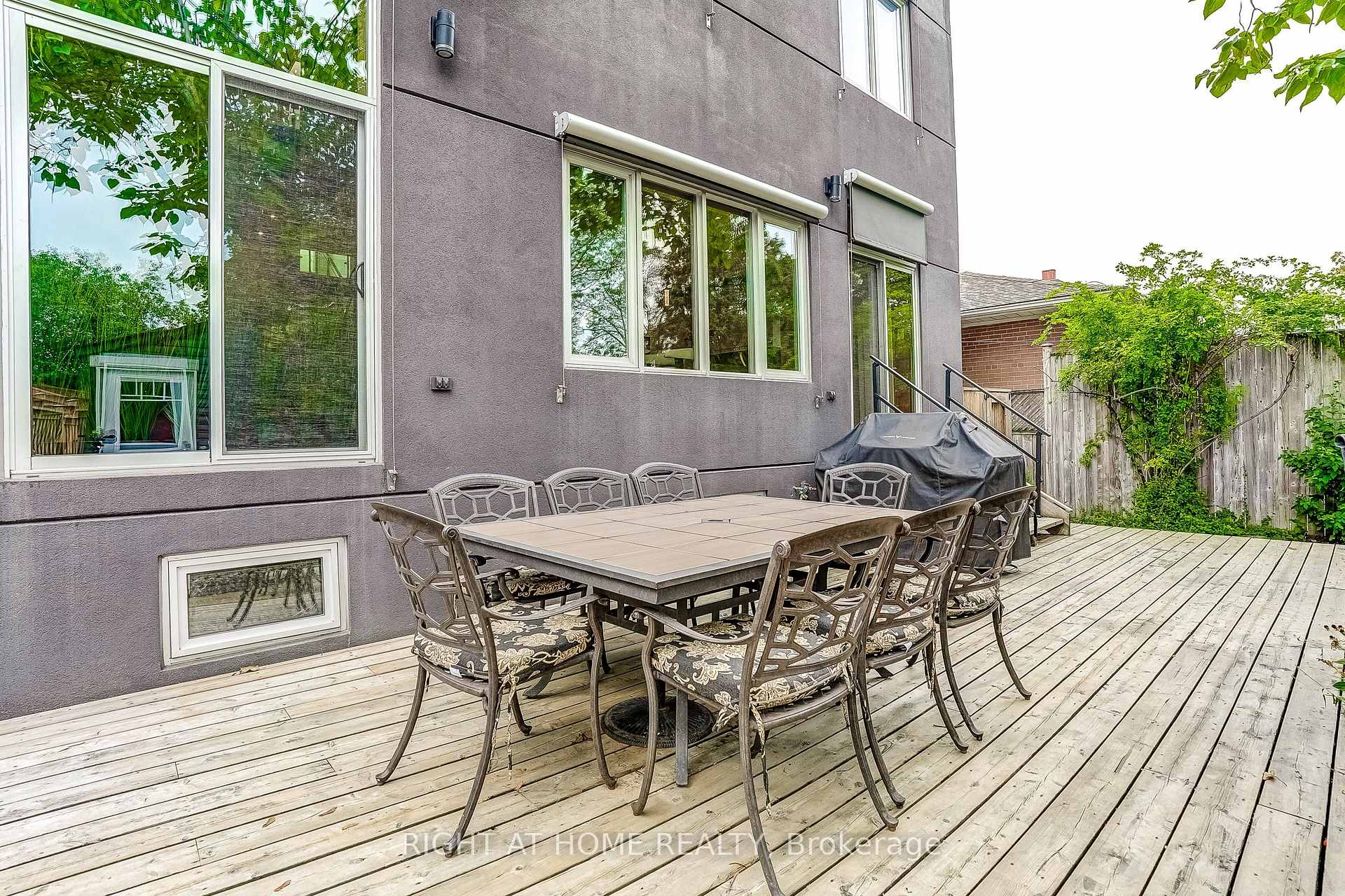 Photo 59 of 17 Ashfield Drive, Etobicoke, Eringate-Centennial-West Deane — HOMEH