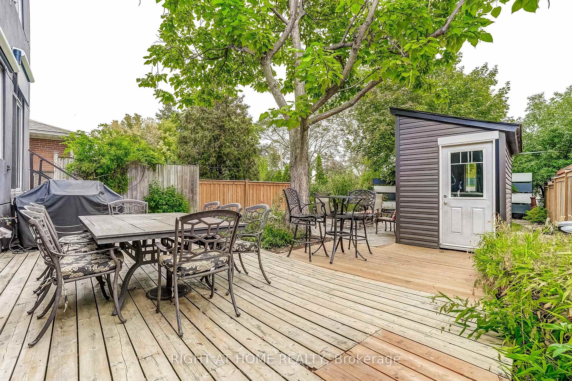 Photo 62 of 17 Ashfield Drive, Etobicoke, Eringate-Centennial-West Deane — HOMEH