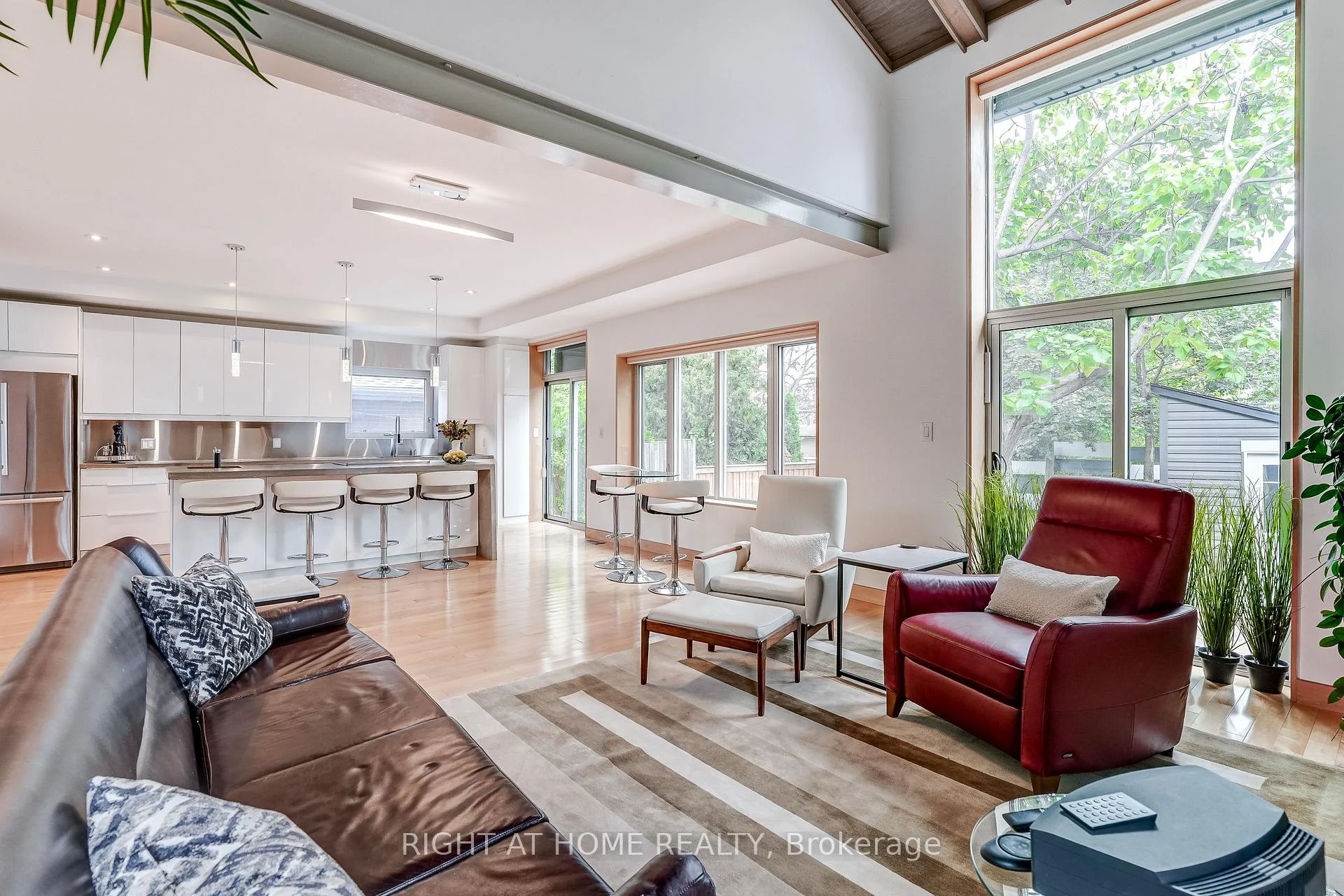 Photo 27 of 17 Ashfield Drive, Etobicoke, Eringate-Centennial-West Deane — HOMEH