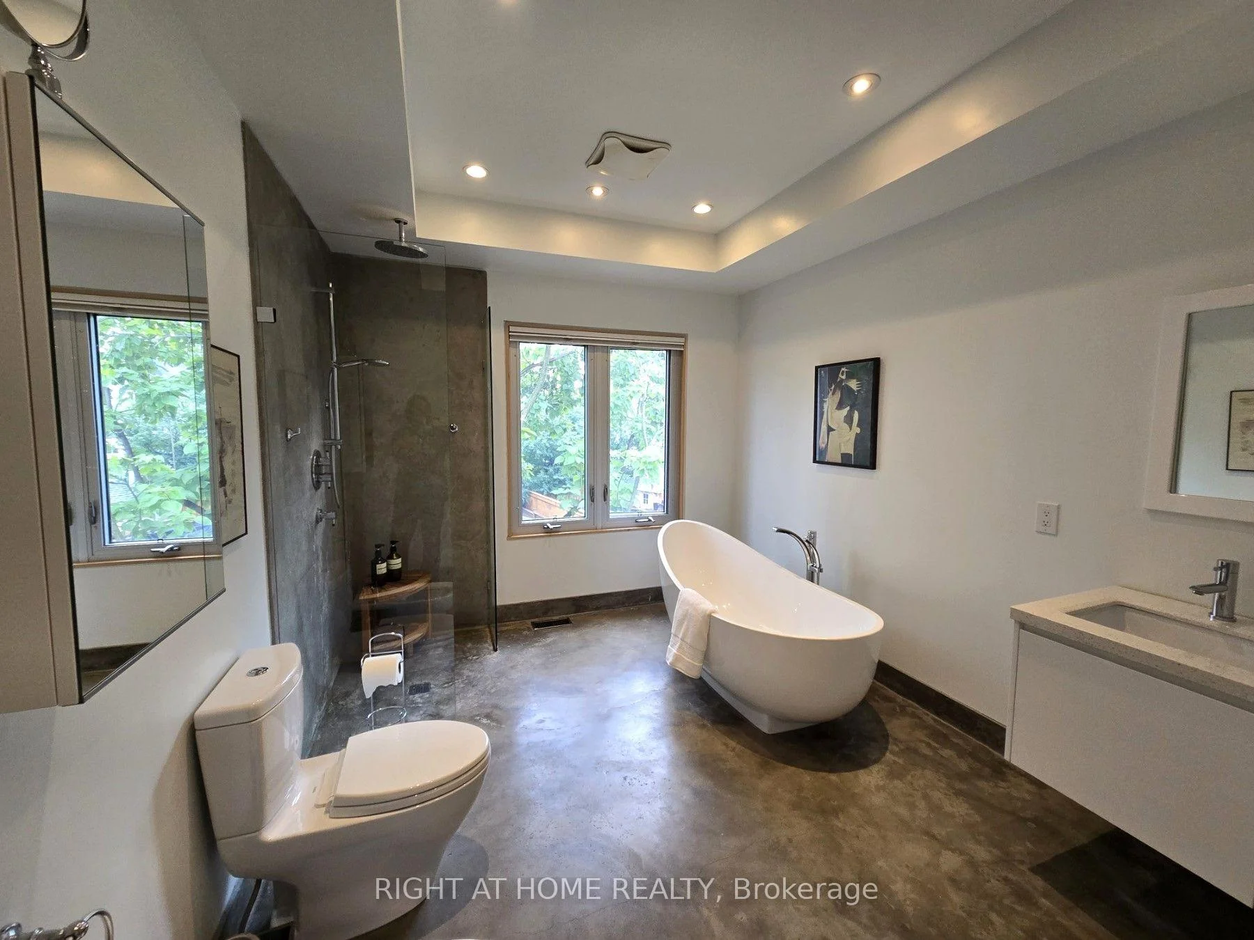 Photo 35 of 17 Ashfield Drive, Etobicoke, Eringate-Centennial-West Deane — HOMEH