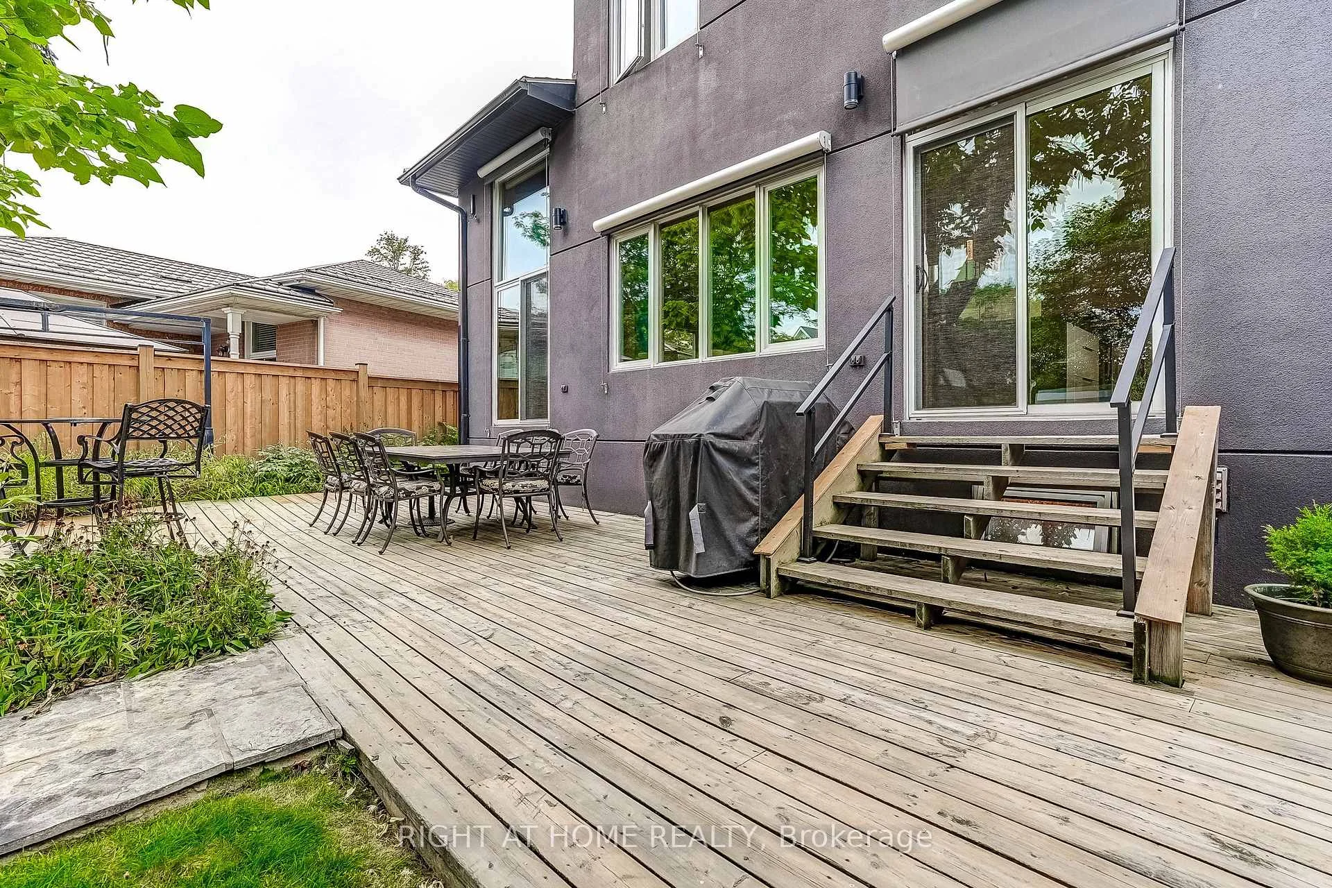 Photo 51 of 17 Ashfield Drive, Etobicoke, Eringate-Centennial-West Deane — HOMEH