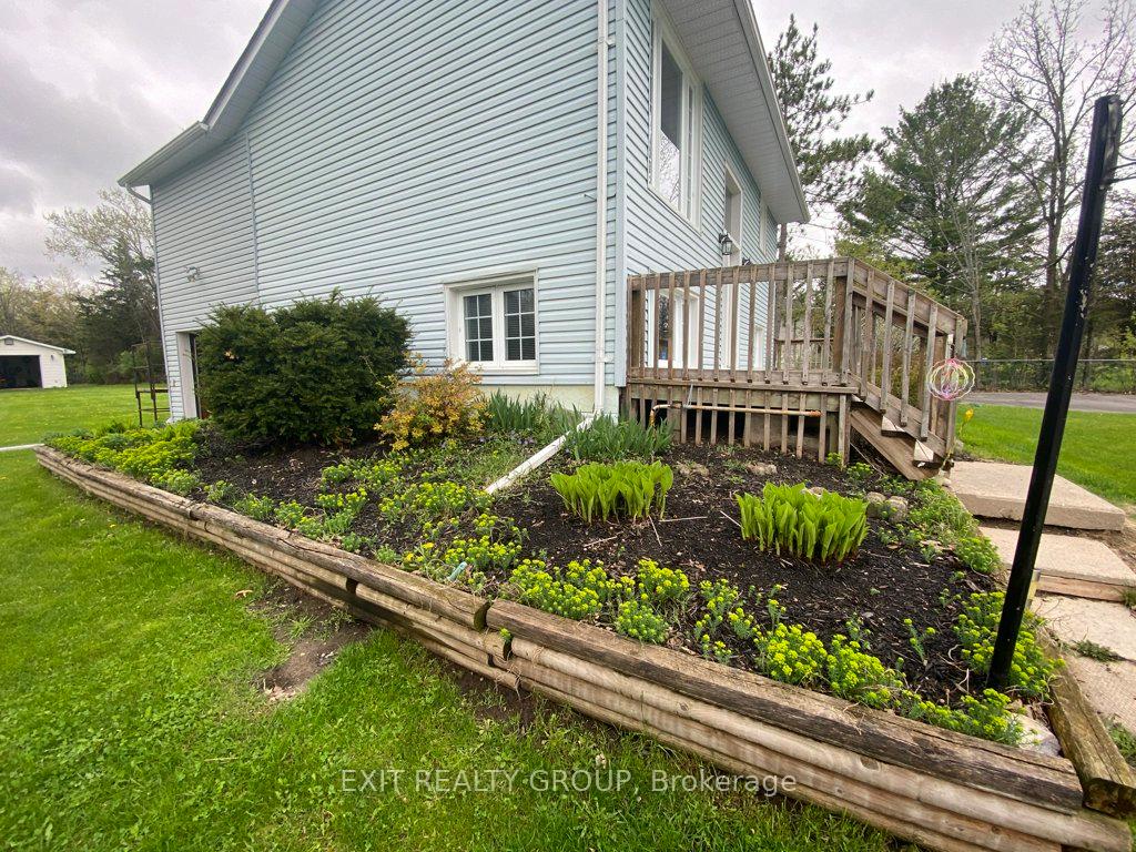 Photo 8 of 87 Bernard Long Road, Quinte West, Sidney Ward — HOMEH