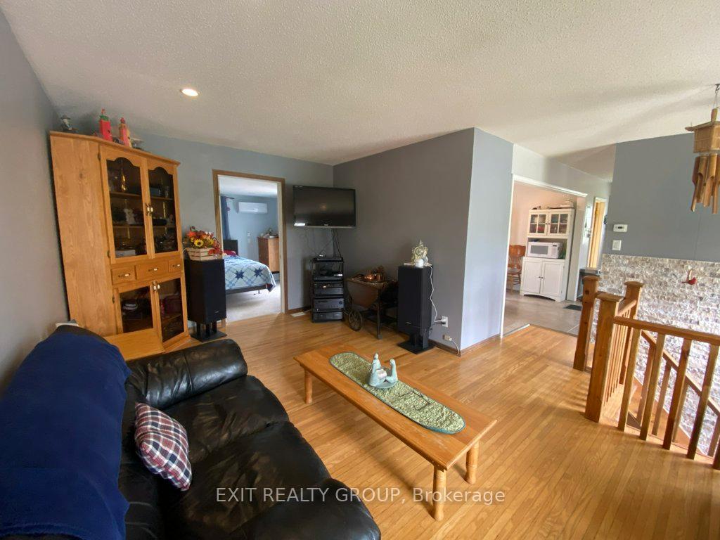 Photo 10 of 87 Bernard Long Road, Quinte West, Sidney Ward — HOMEH