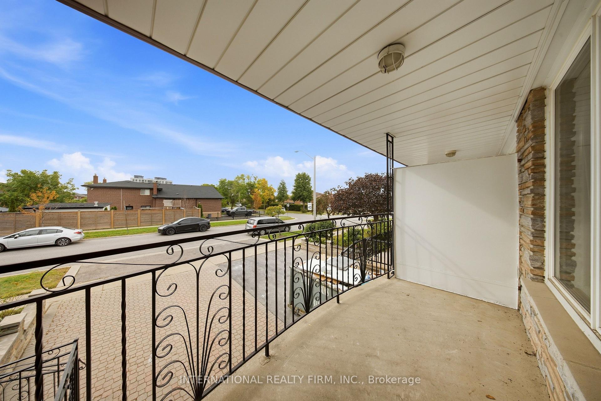 Photo 13 of 92 Andrew Park, Vaughan, West Woodbridge — HOMEH
