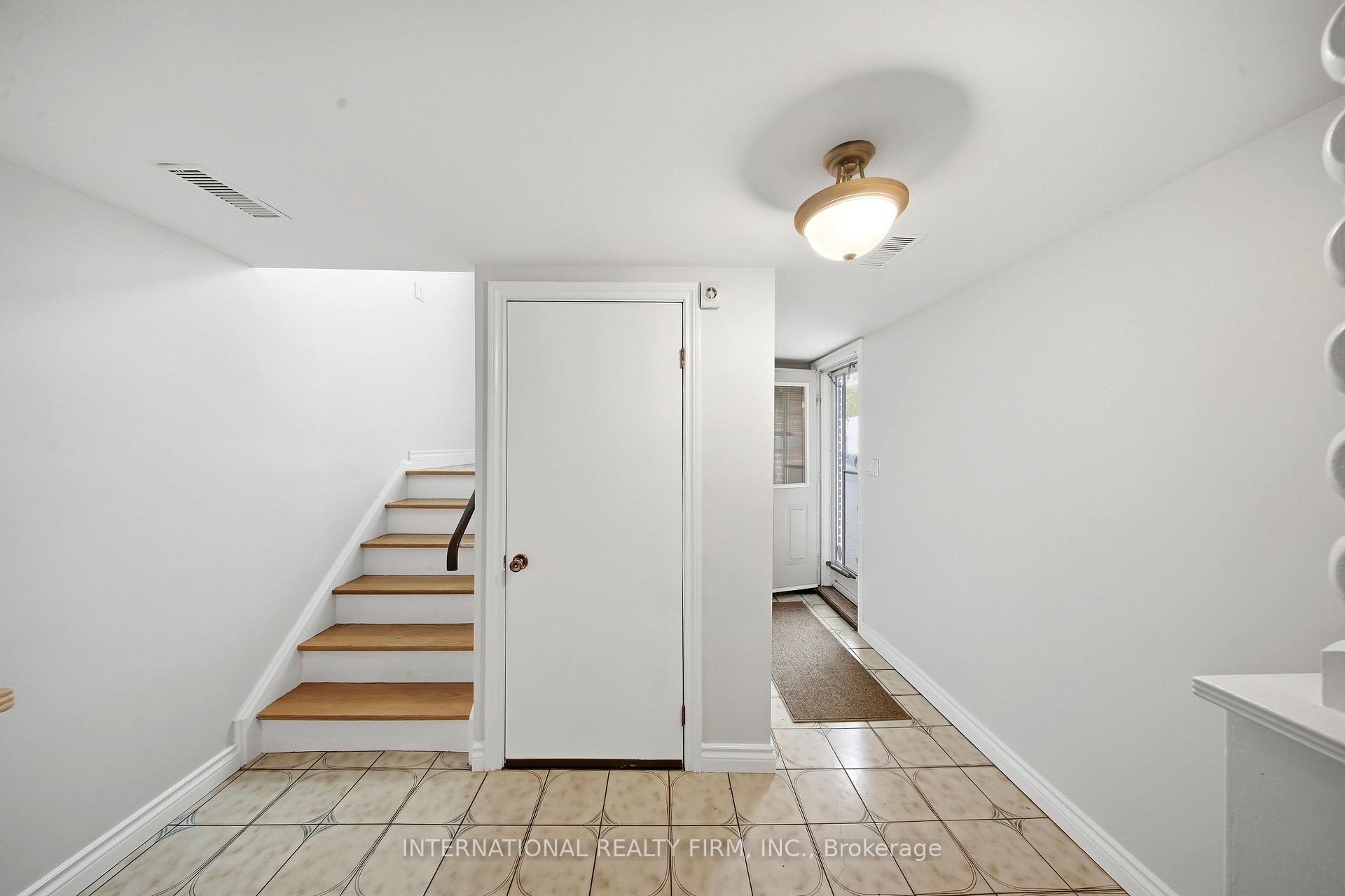 Photo 15 of 92 Andrew Park, Vaughan, West Woodbridge — HOMEH