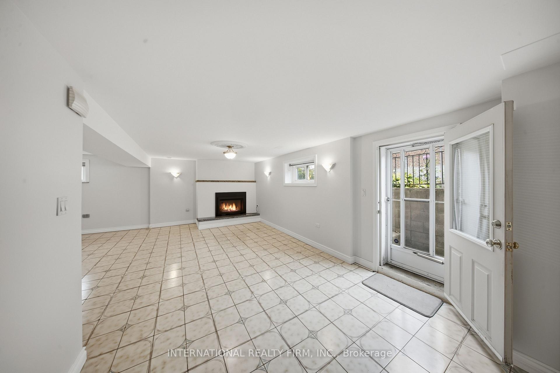 Photo 19 of 92 Andrew Park, Vaughan, West Woodbridge — HOMEH
