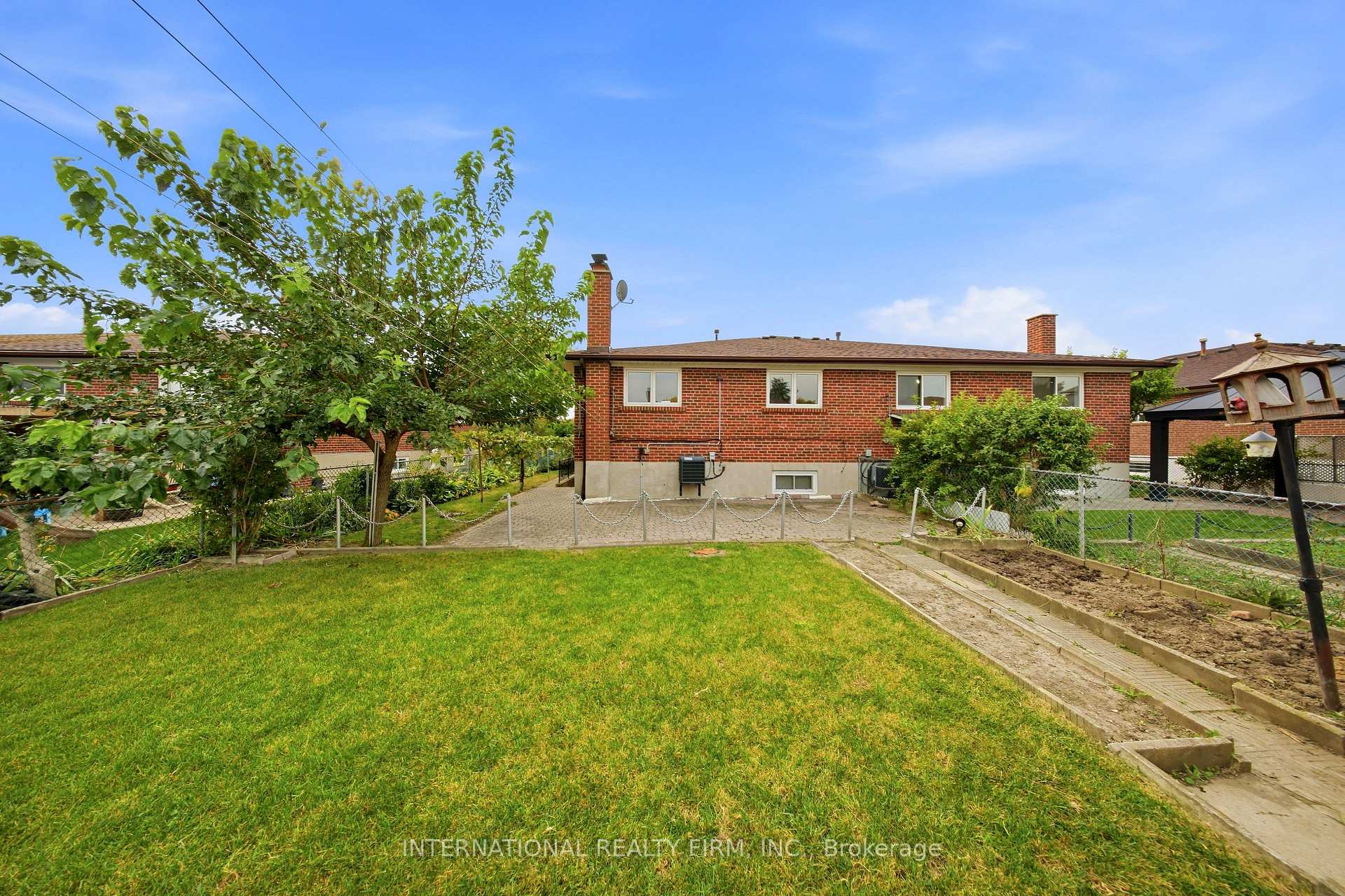 Photo 25 of 92 Andrew Park, Vaughan, West Woodbridge — HOMEH