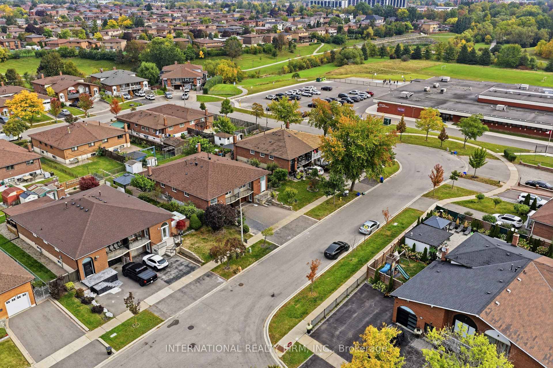 Photo 28 of 92 Andrew Park, Vaughan, West Woodbridge — HOMEH