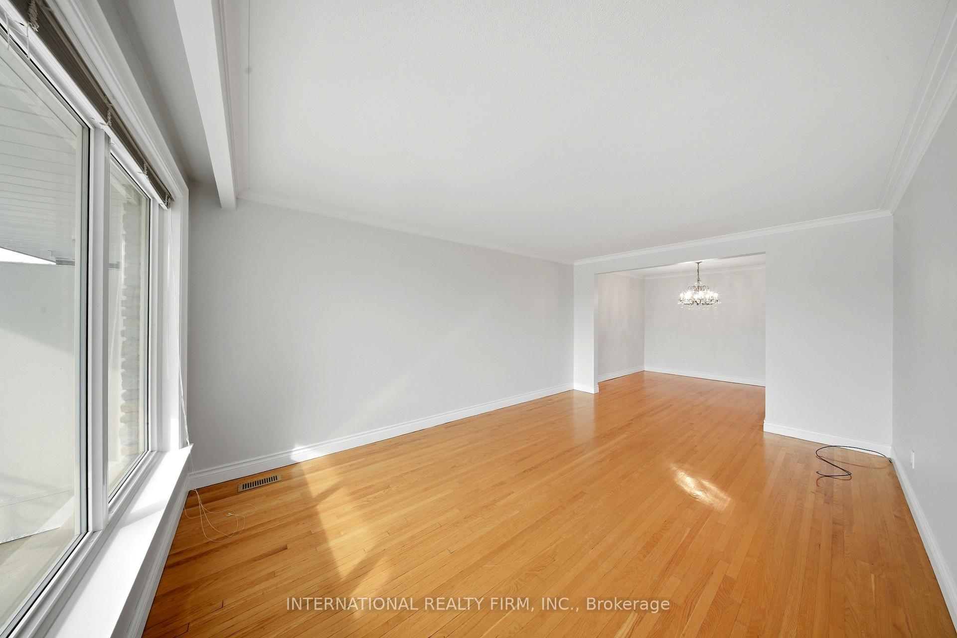 Photo 6 of 92 Andrew Park, Vaughan, West Woodbridge — HOMEH
