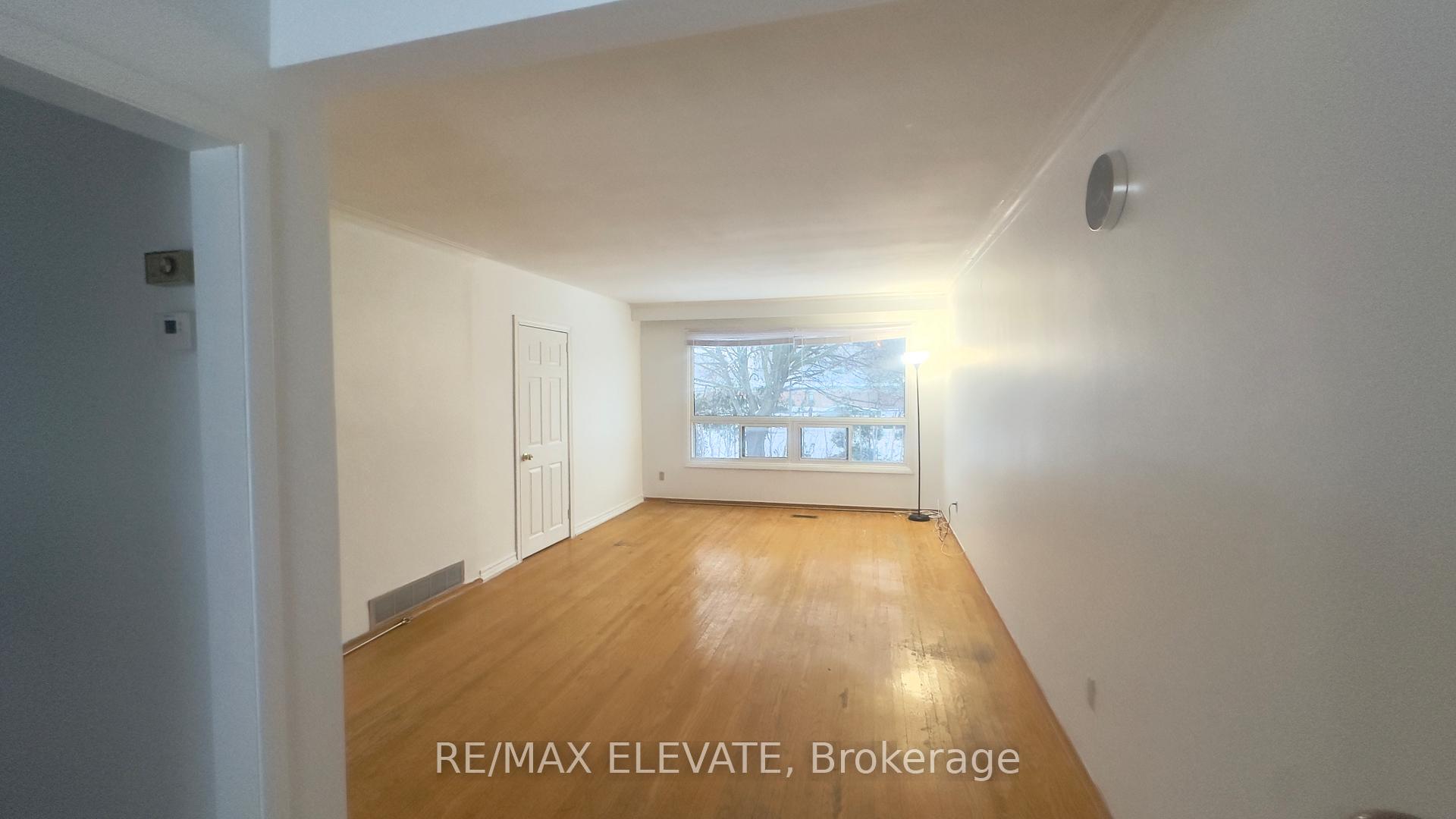 Photo 5 of 81 Amberjack Boulevard, Scarborough, Woburn — HOMEH