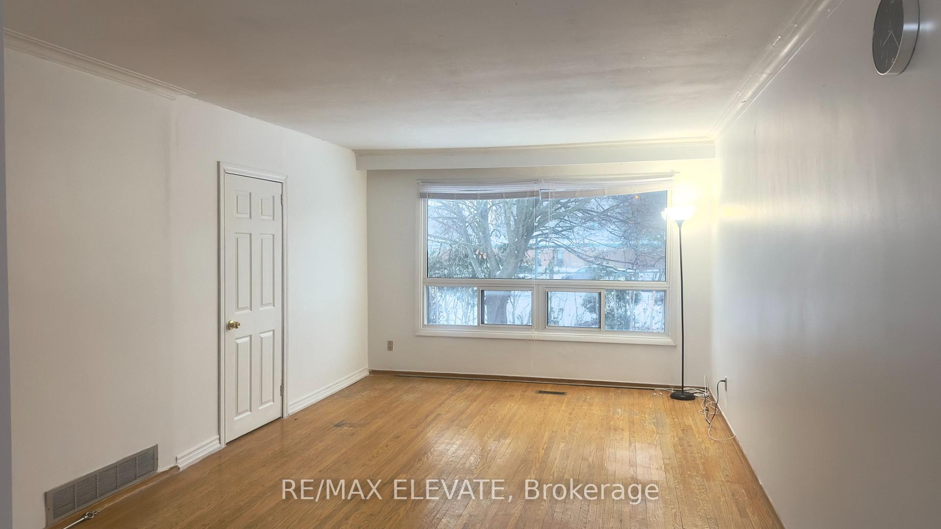 Photo 6 of 81 Amberjack Boulevard, Scarborough, Woburn — HOMEH
