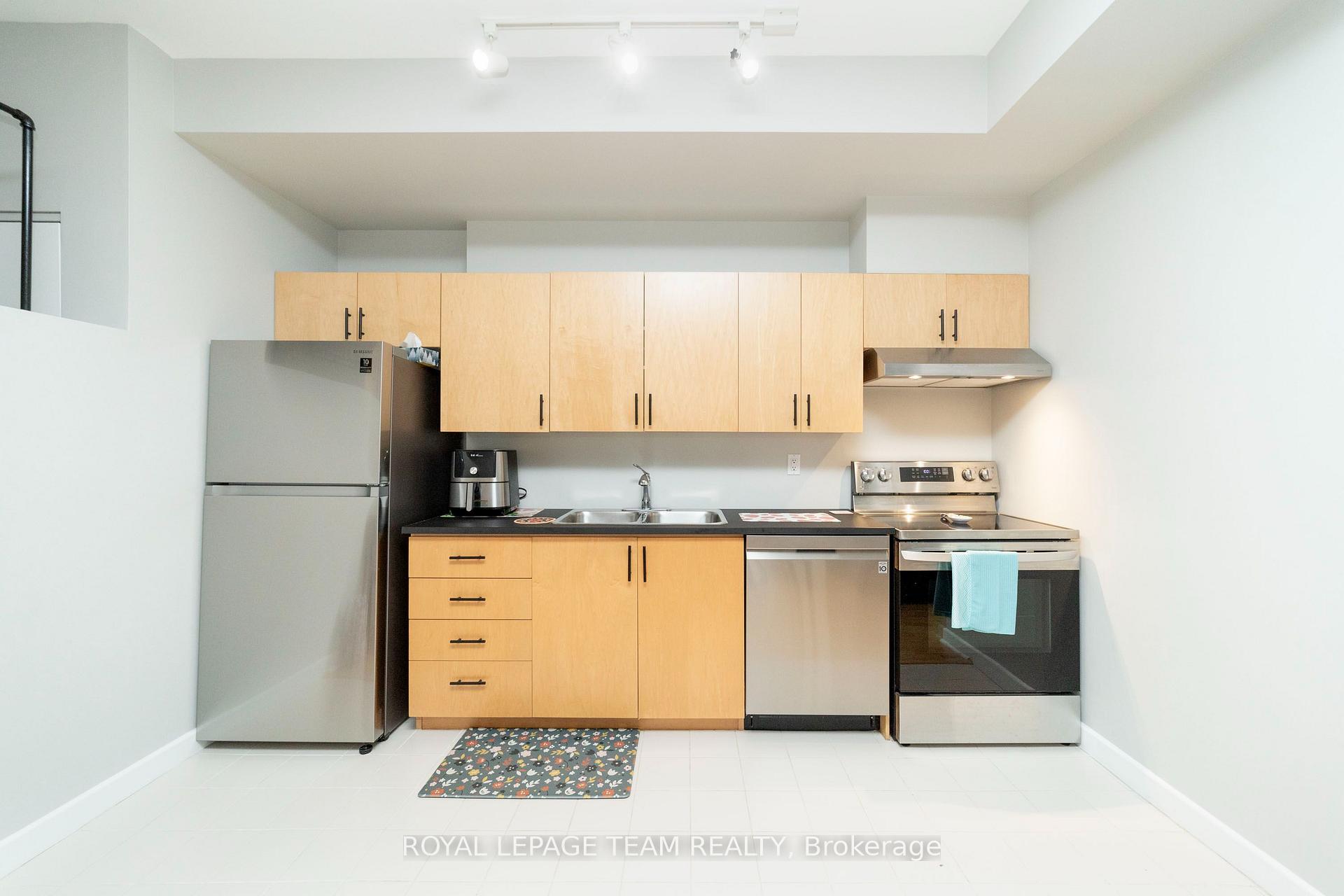 Photo 15 of Unit 209, 180 York Street, Ottawa, Lower Town/Byward Market — HOMEH