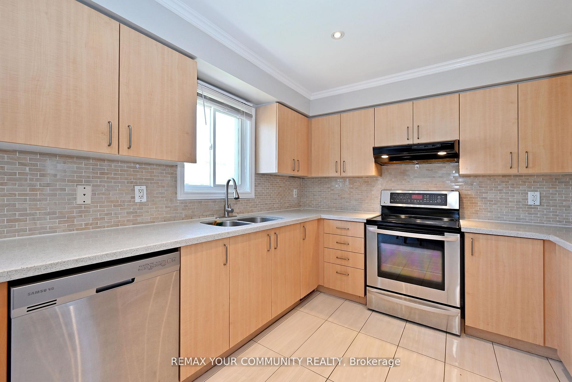 Photo 13 of 73 Laurendale Avenue, Georgina, Keswick South — HOMEH
