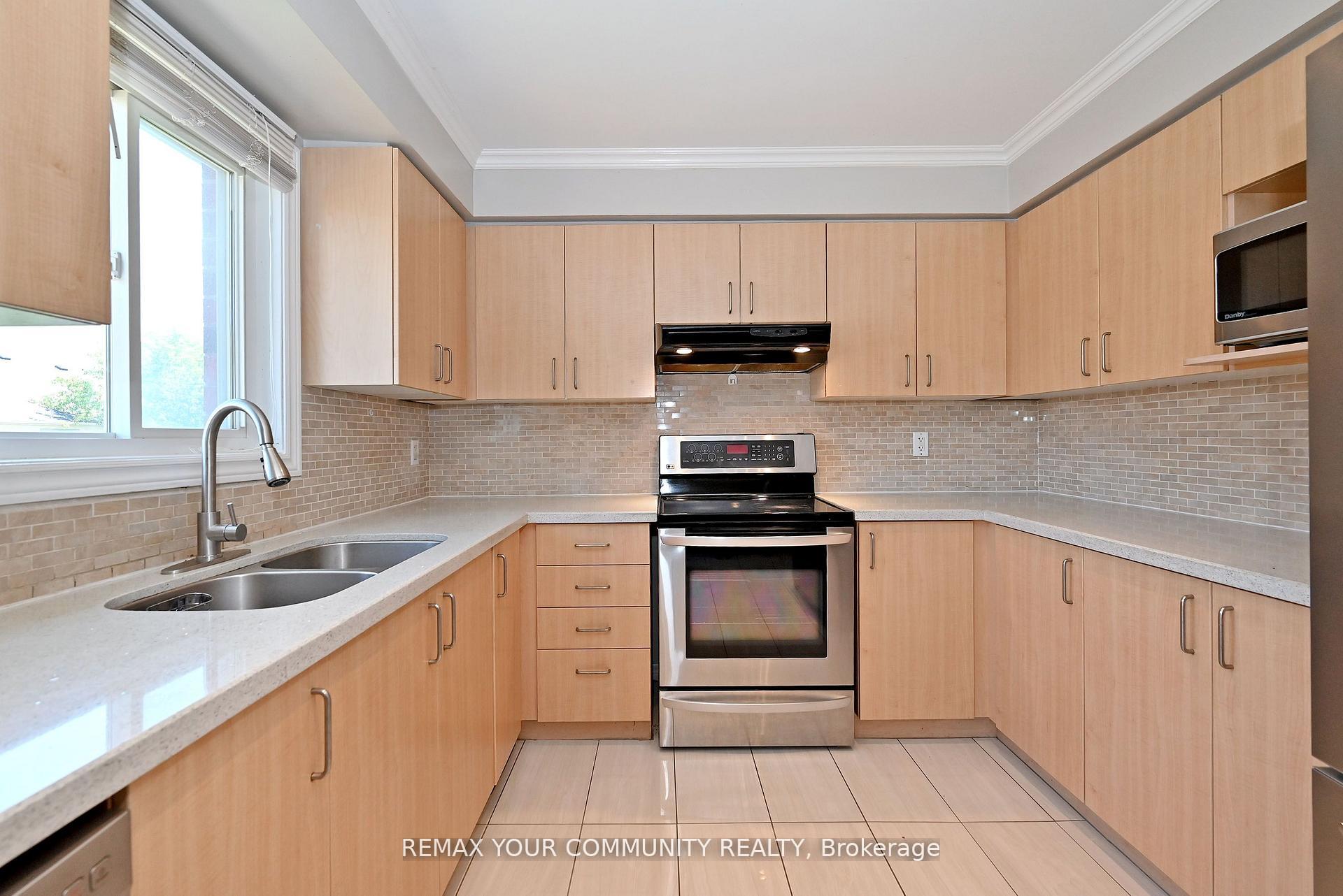 Photo 15 of 73 Laurendale Avenue, Georgina, Keswick South — HOMEH