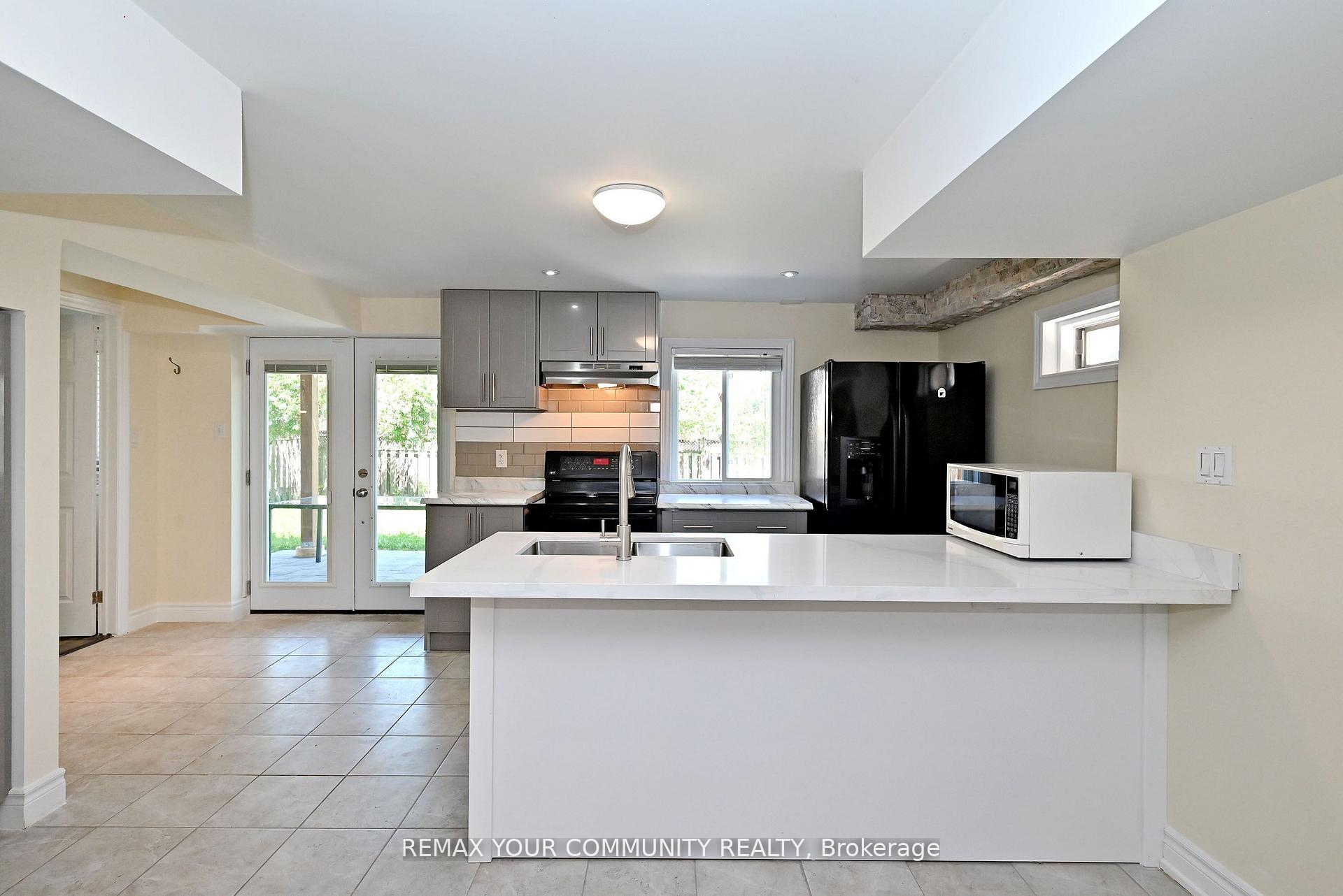 Photo 51 of 73 Laurendale Avenue, Georgina, Keswick South — HOMEH