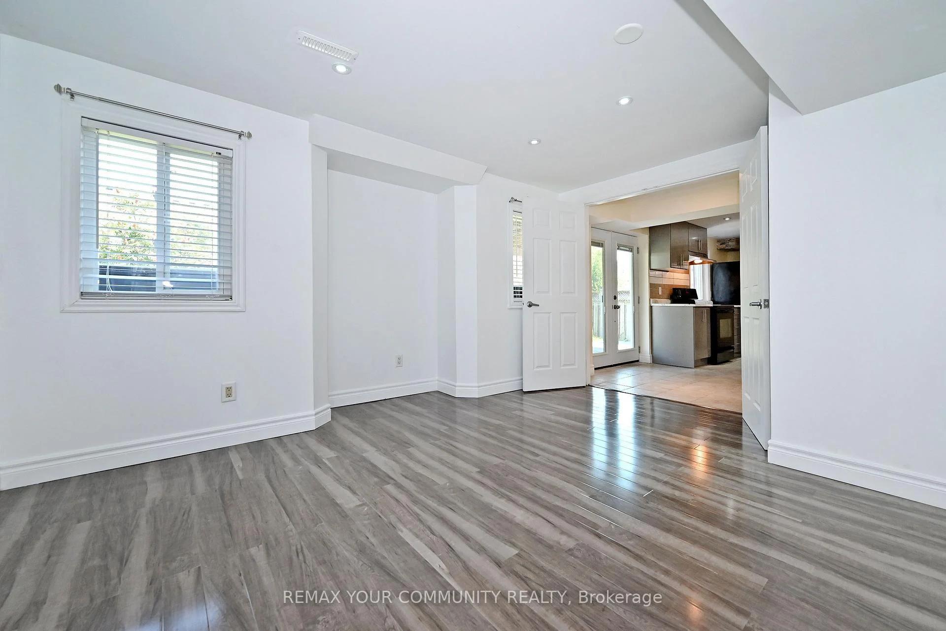 Photo 54 of 73 Laurendale Avenue, Georgina, Keswick South — HOMEH